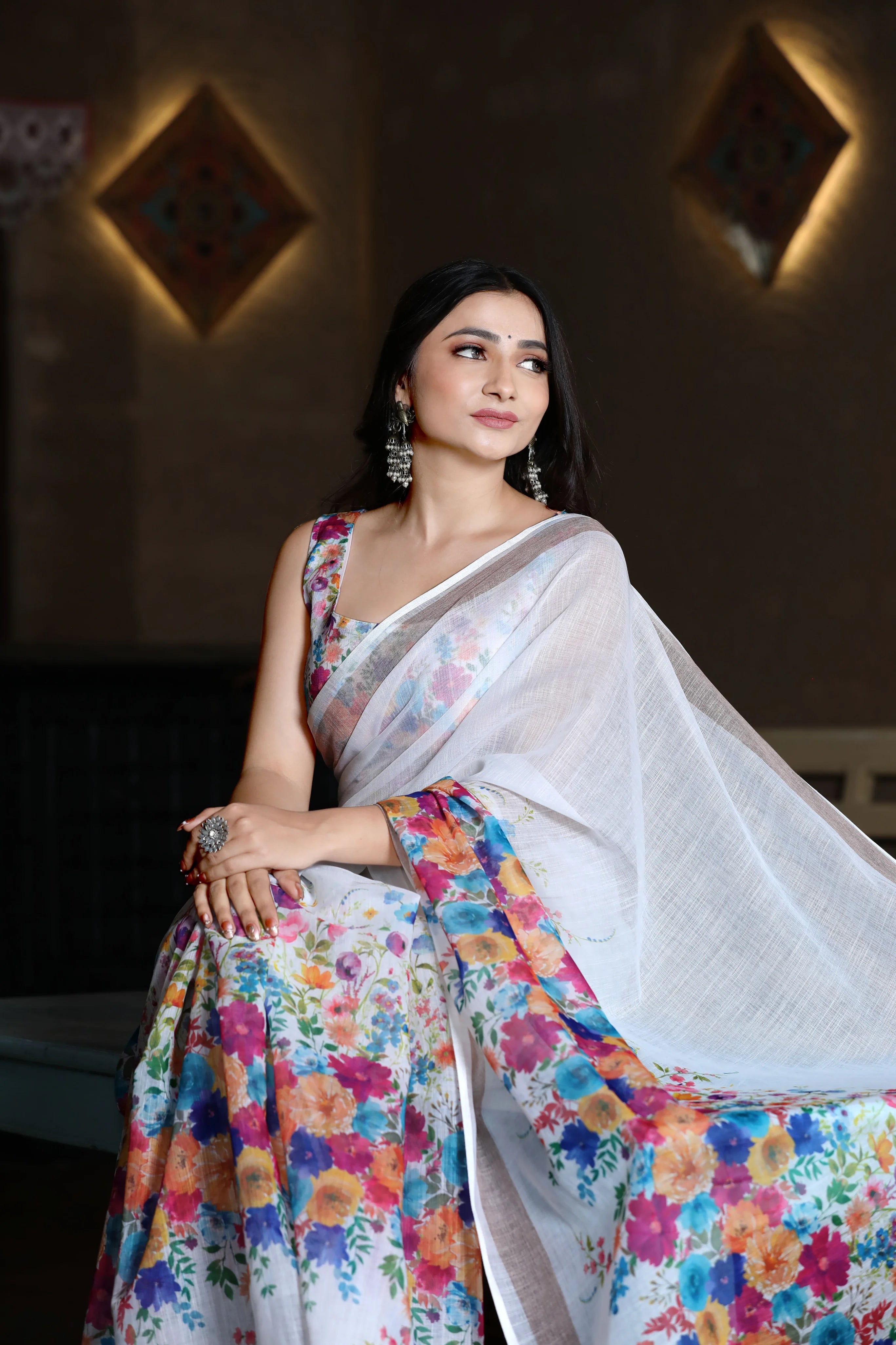 SHYAMIKA Linen Cotton Digital Floral Printed Saree with Blouse