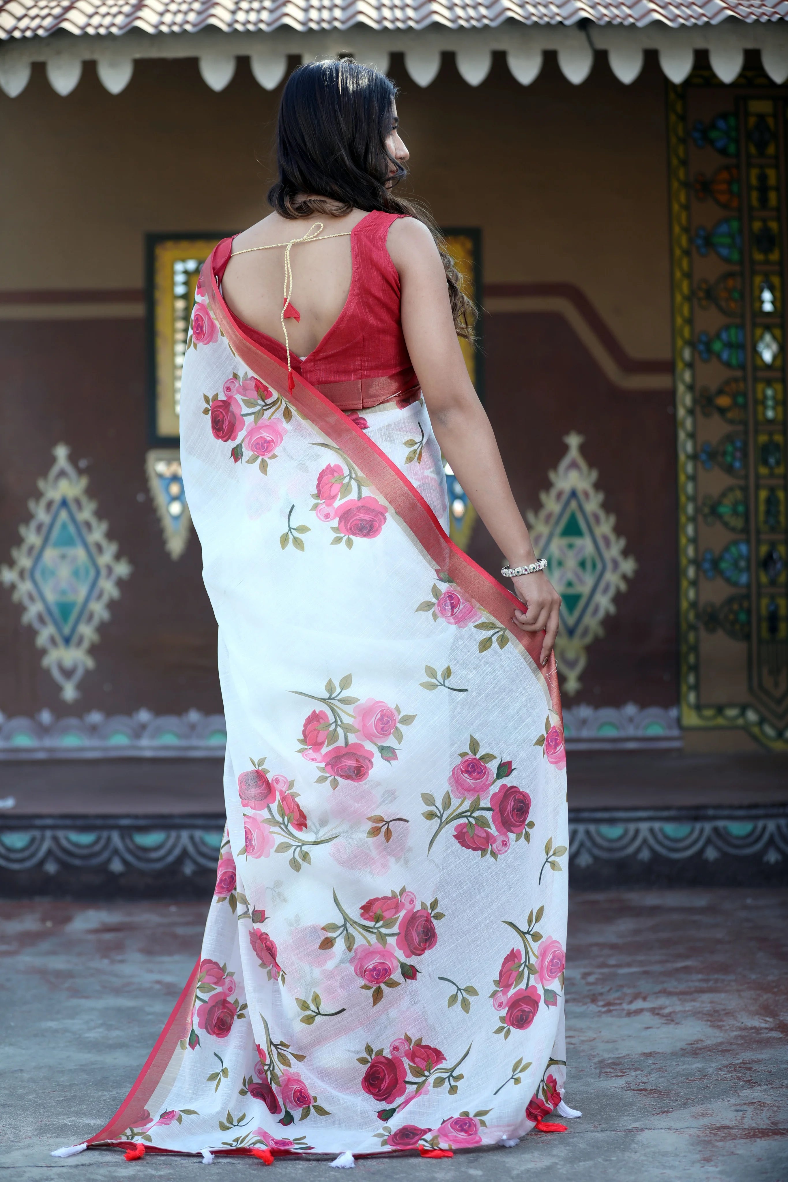 SHYAMIKA Khadi Cotton Digital Print Floral Saree with Blouse