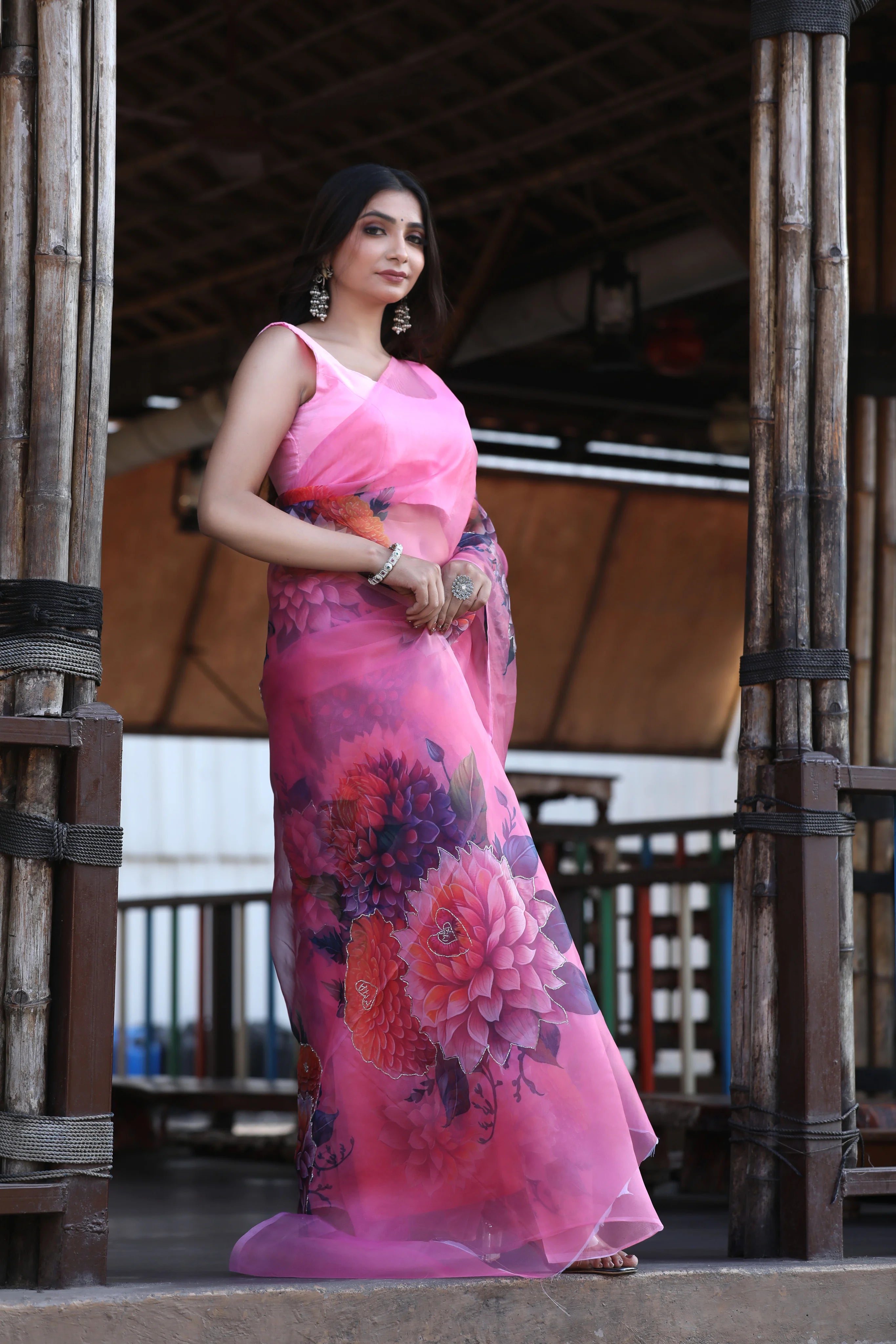 SHYAMIKA Linen Cotton Floral Digital Printed Light Pink Saree with Blouse