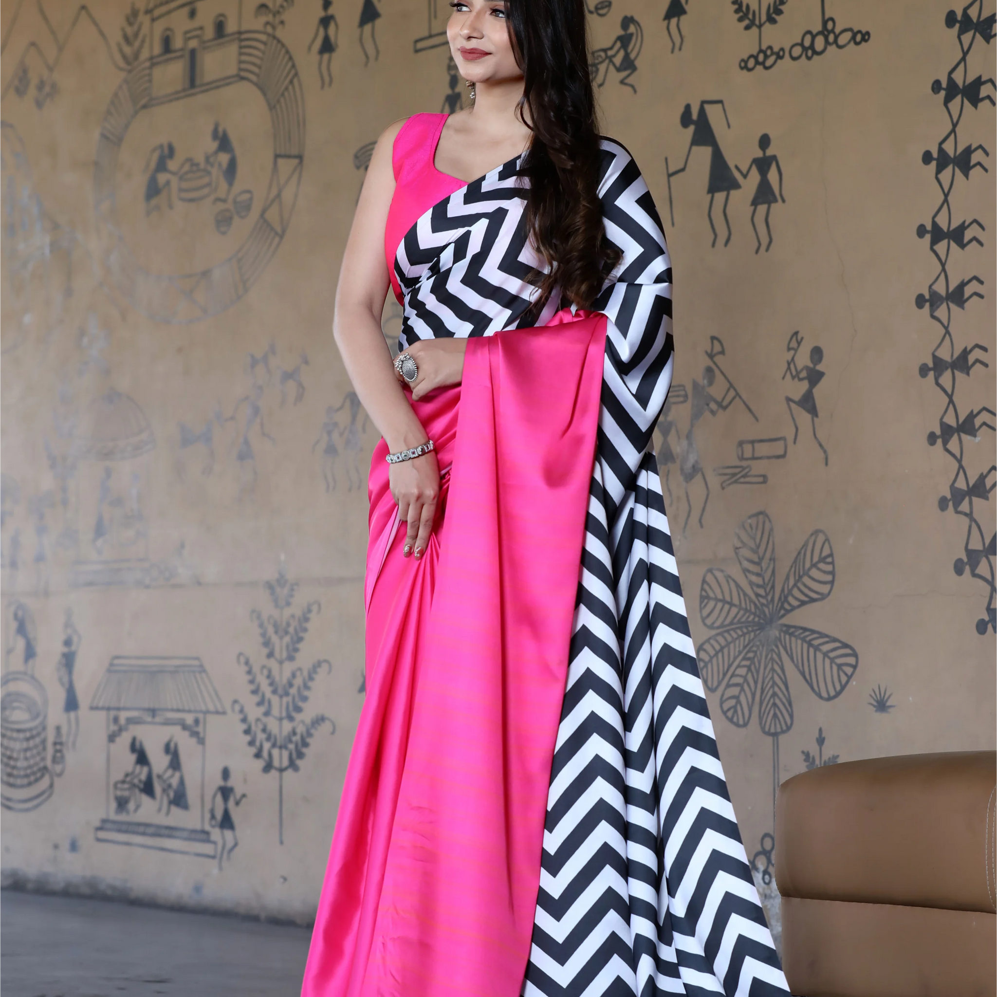 SHYAMIKA Maslin Digital Printed Saree with Blouse