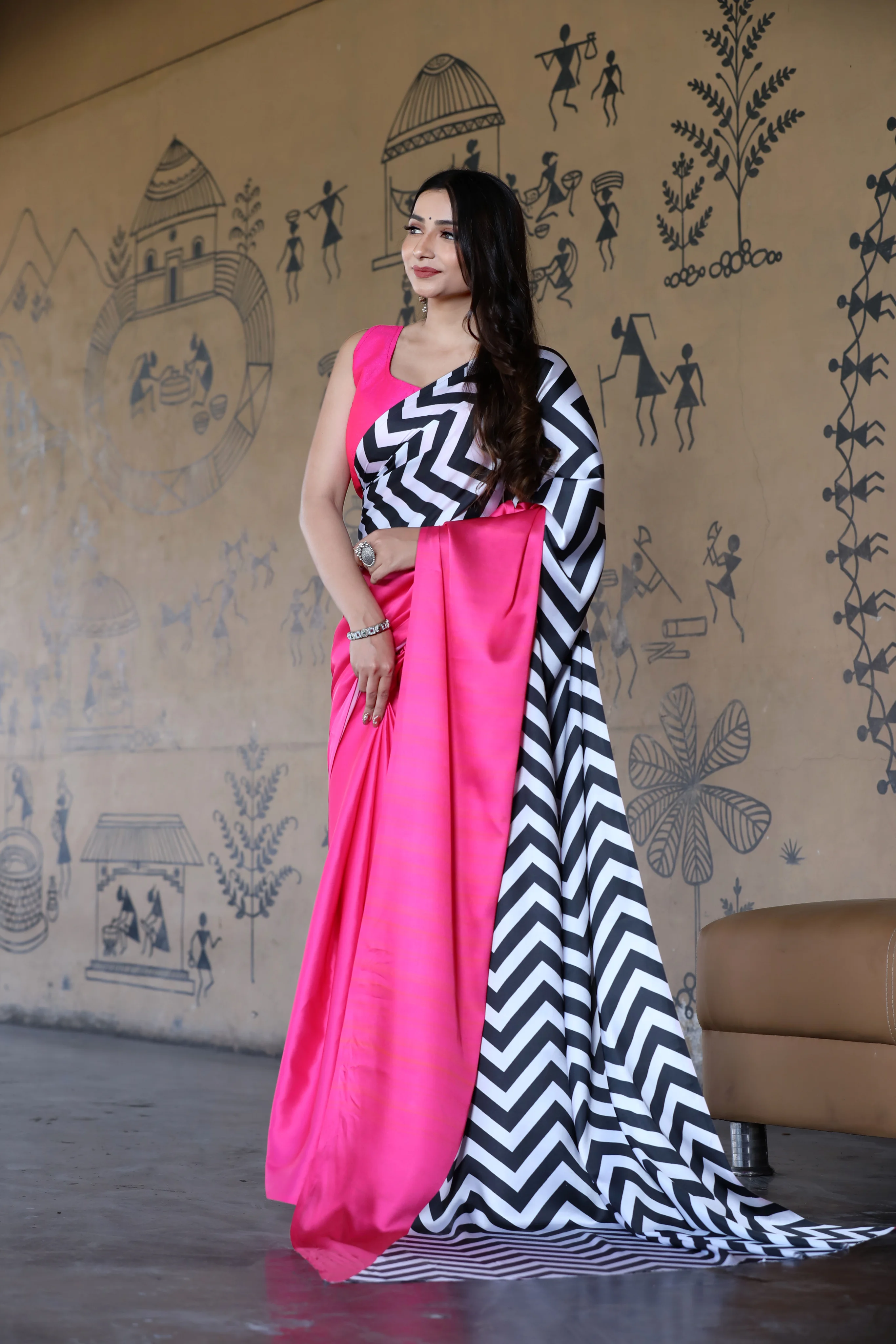 SHYAMIKA Maslin Digital Printed Saree with Blouse