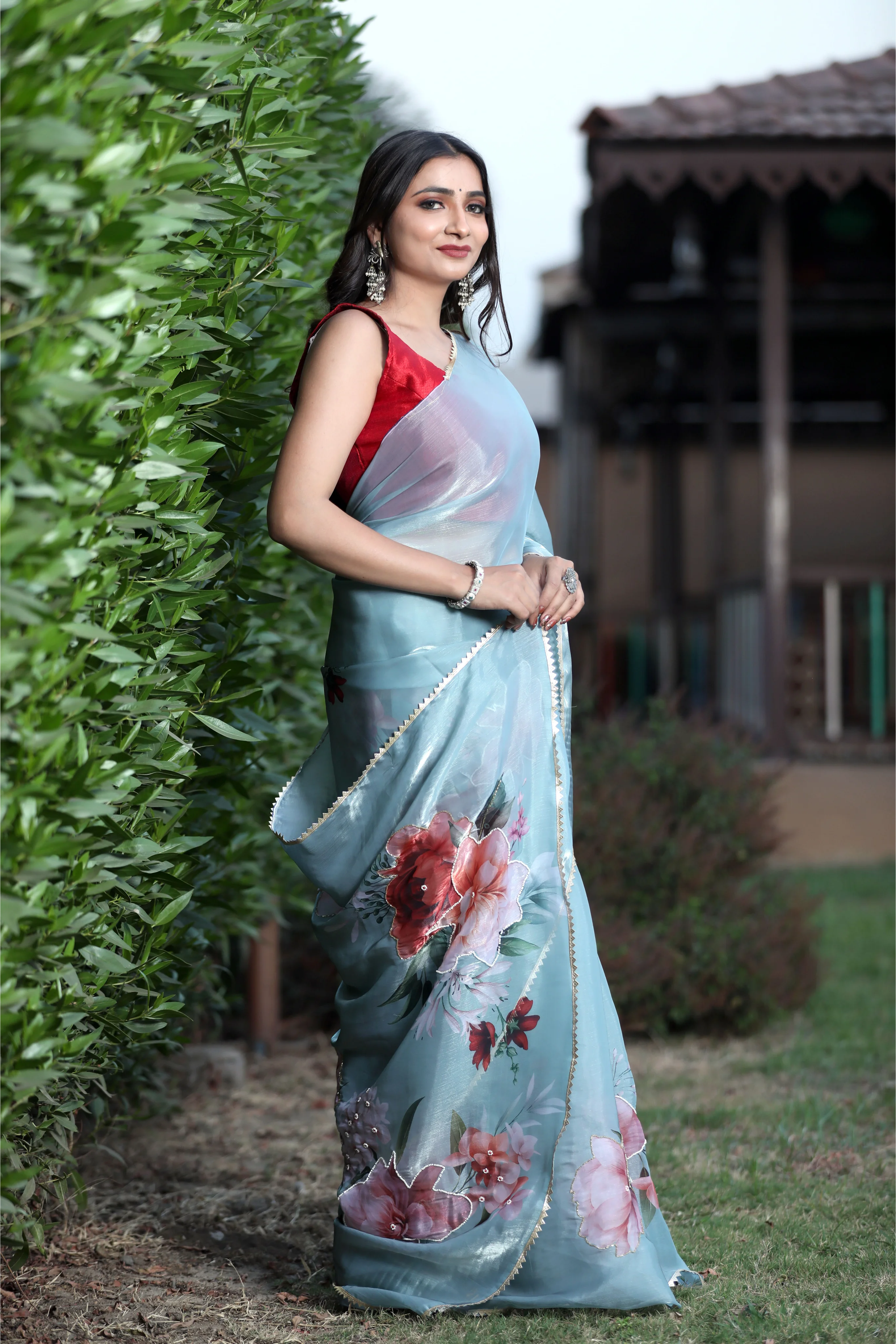 SHYAMIKA Silk Floral Lace Work Saree with Contrast Blouse