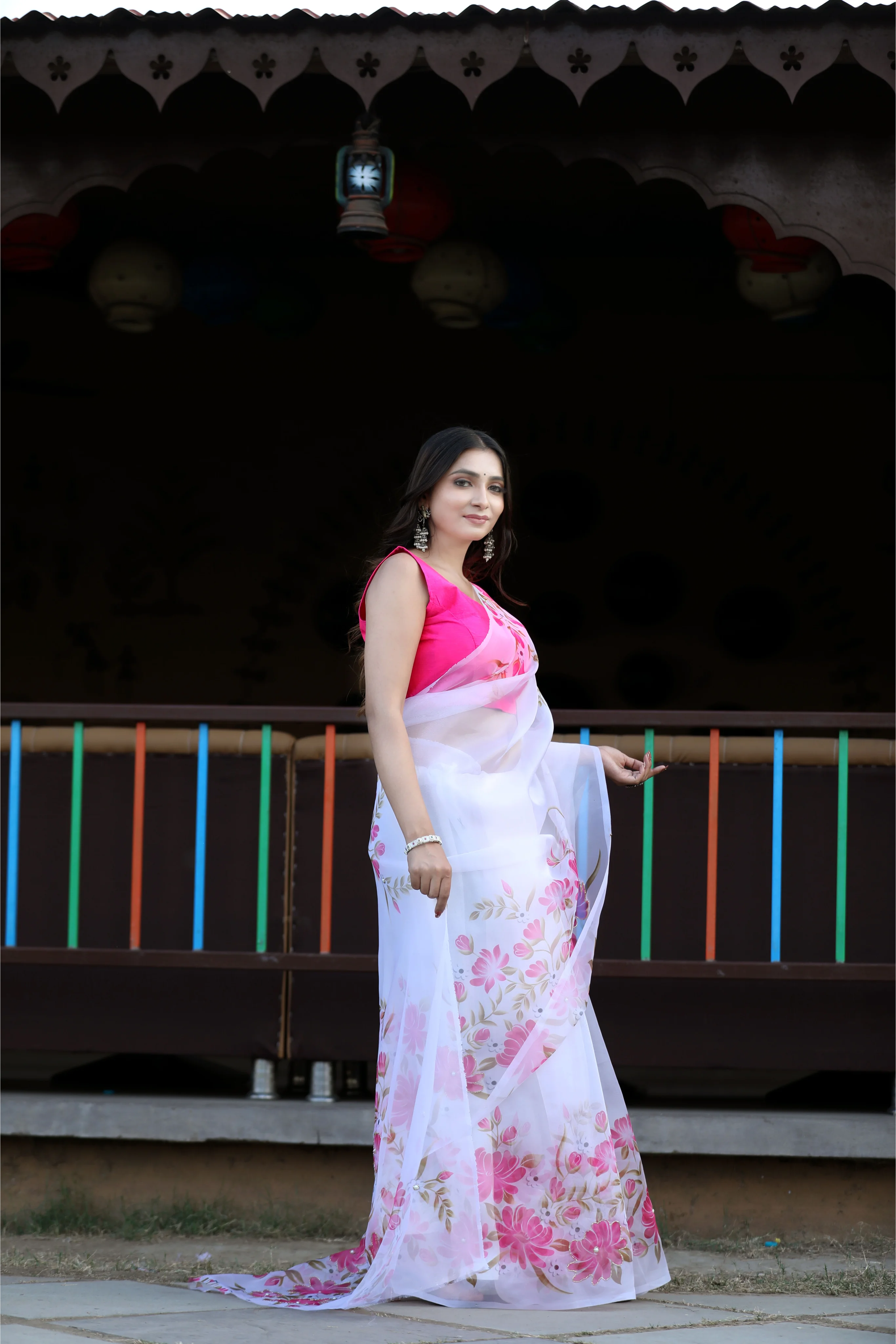 SHYAMIKA Linen Cotton Digital Floral Print Saree with Blouse