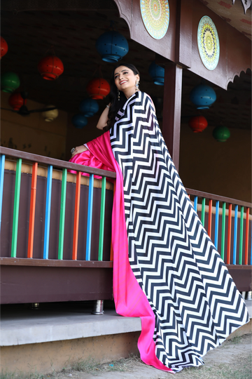 SHYAMIKA Maslin Digital Printed Saree with Blouse