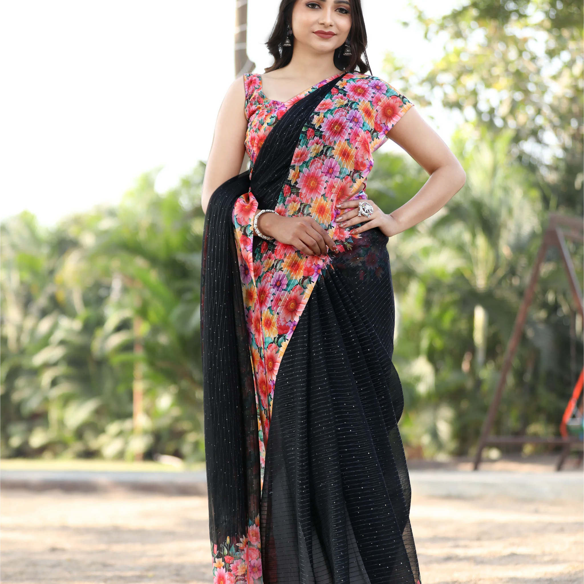 SHYAMIKA Khadi Cotton Digital Print Black Saree with Blouse