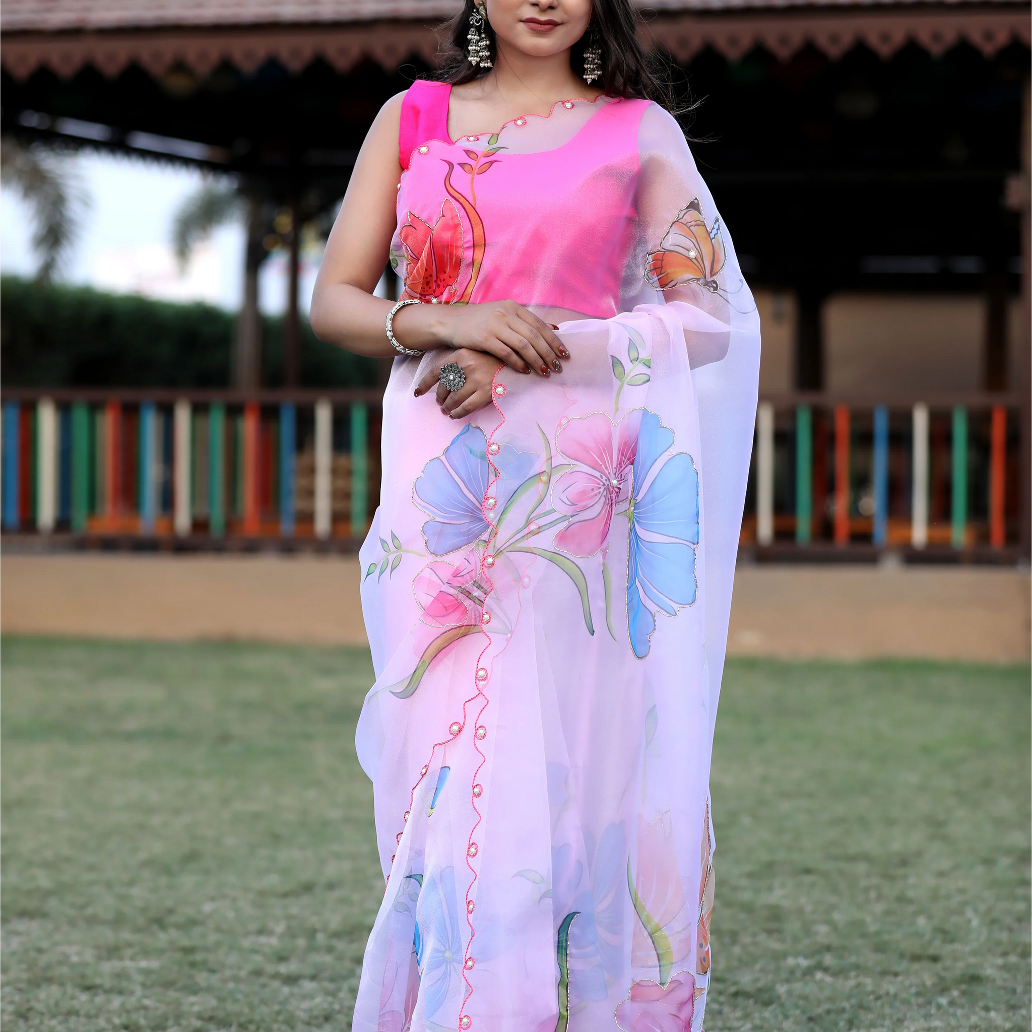 SHYAMIKA Linen Digital Flower Print white pink Saree with Blouse