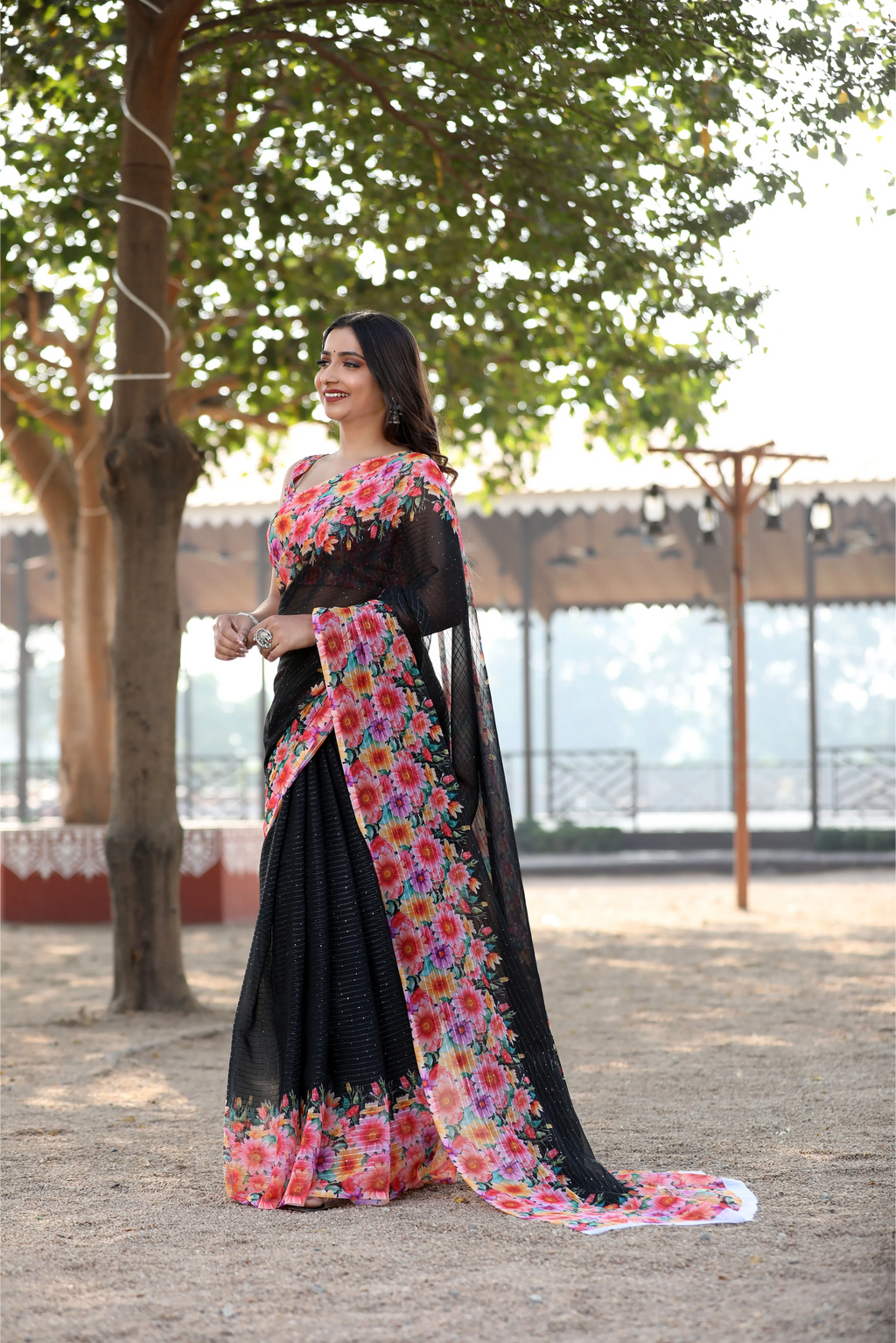 SHYAMIKA Khadi Cotton Digital Print Black Saree with Blouse