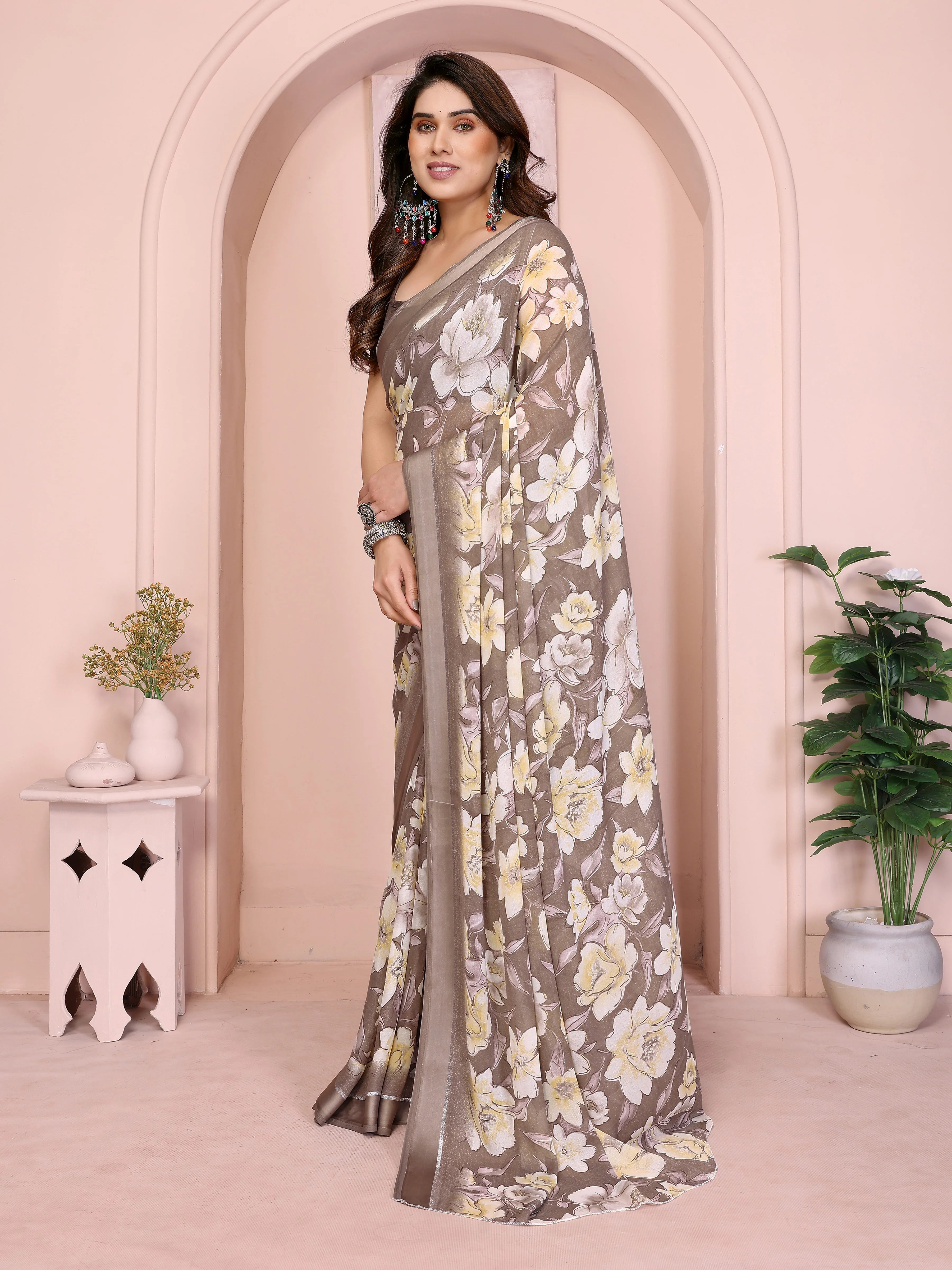 SHYAMIKA Floral Moss Satin Patta Printed Saree with Blouse
