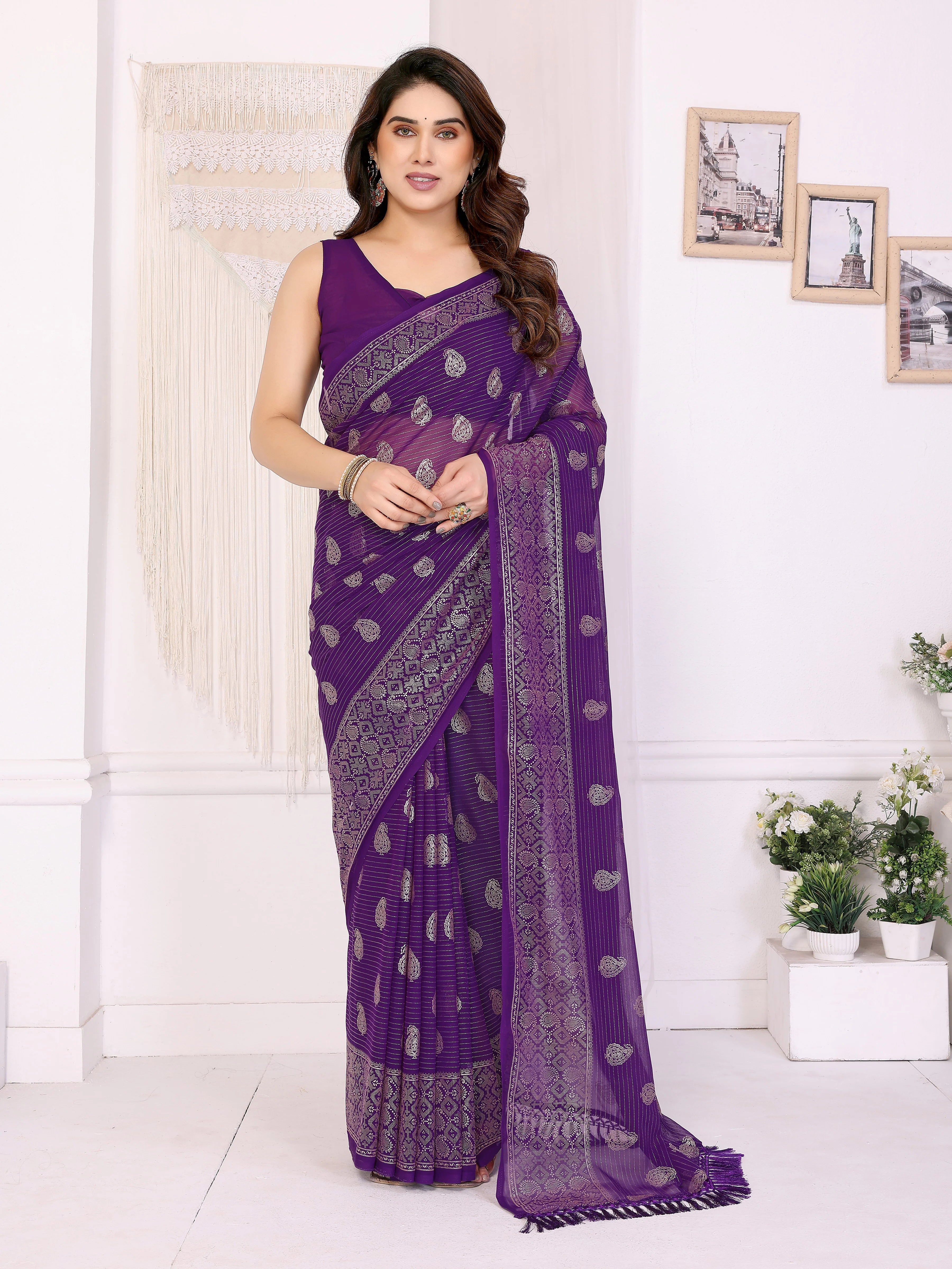 SHYAMIKA Georgette Plain Saree with Foil Work & Lace Blouse