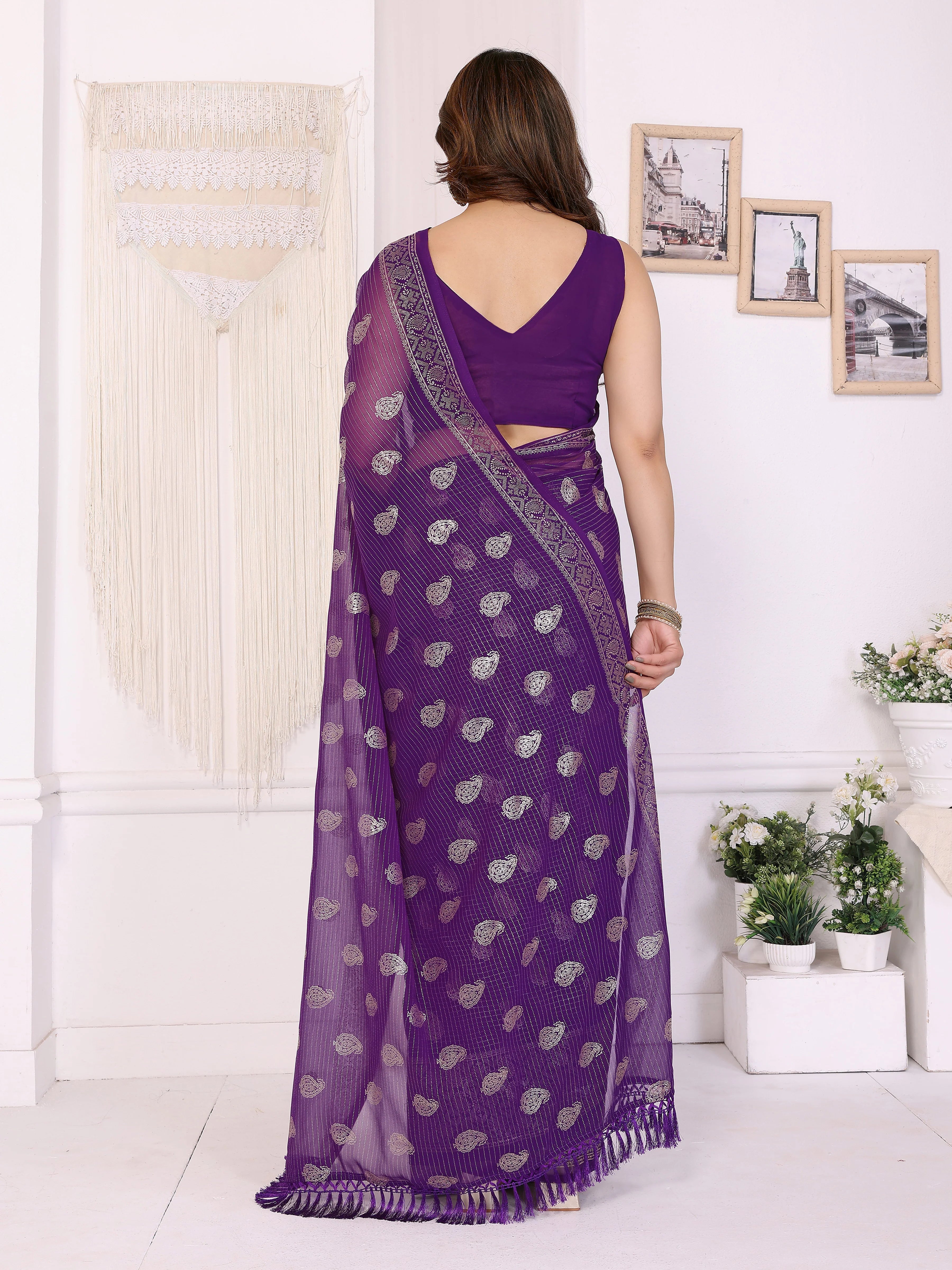SHYAMIKA Georgette Plain Saree with Foil Work & Lace Blouse