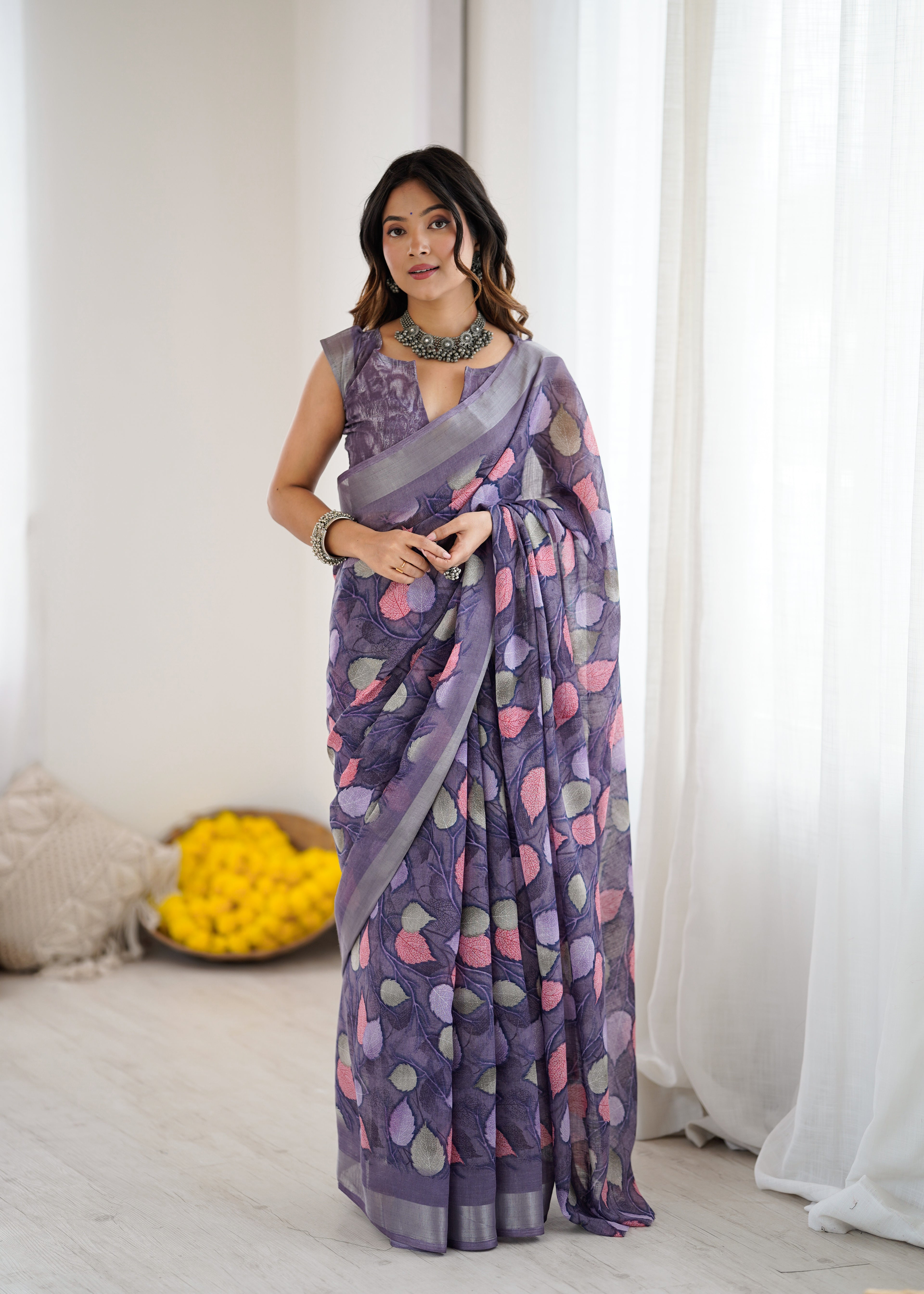 SHYAMIKA Linen Patta Printed Saree with Blouse