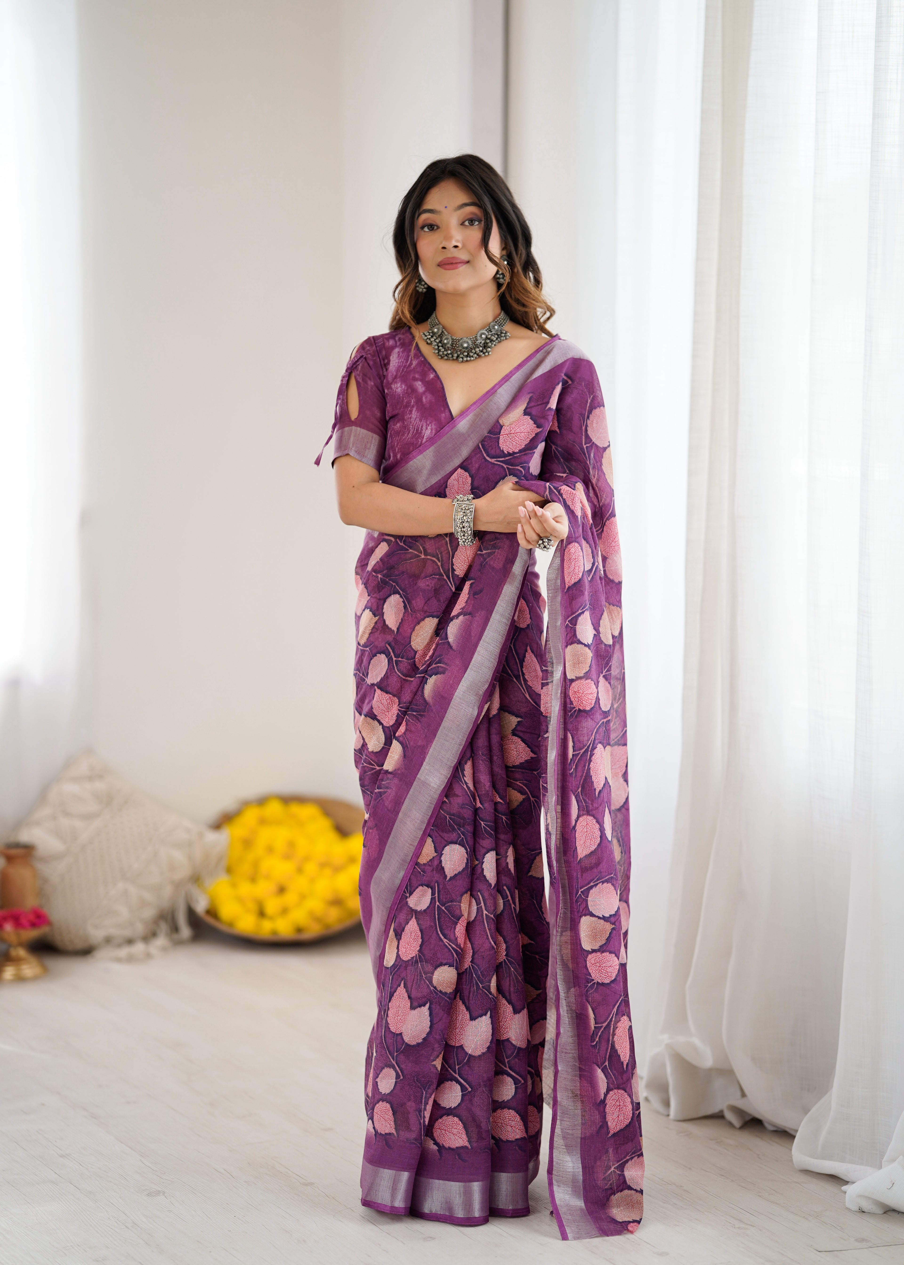 SHYAMIKA Linen Patta Printed Saree with Blouse