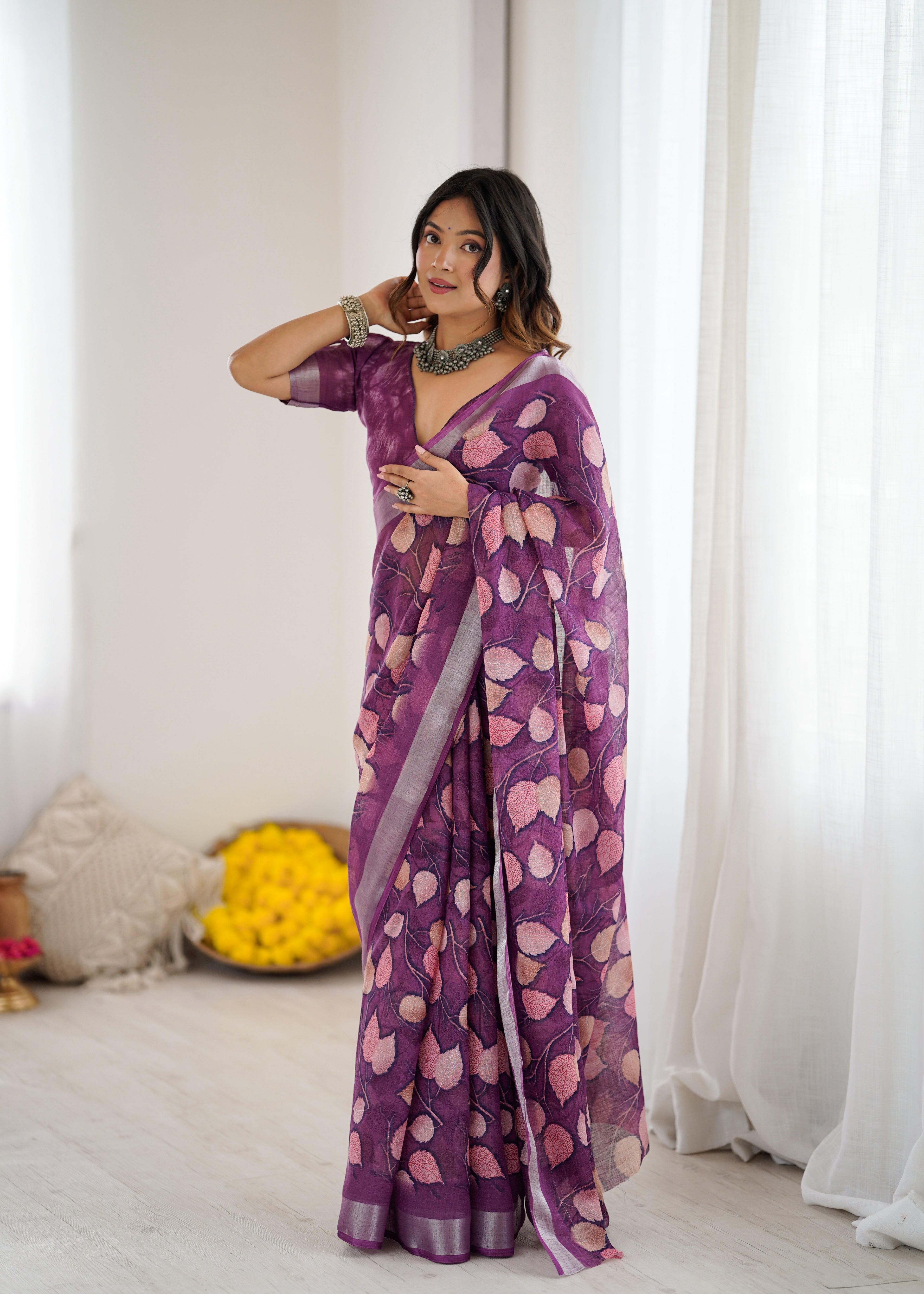 SHYAMIKA Linen Patta Printed Saree with Blouse