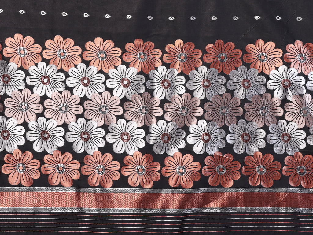 SHYAMIKA Banarasi Silk Weaving Saree with Floral Motifs & Blouse