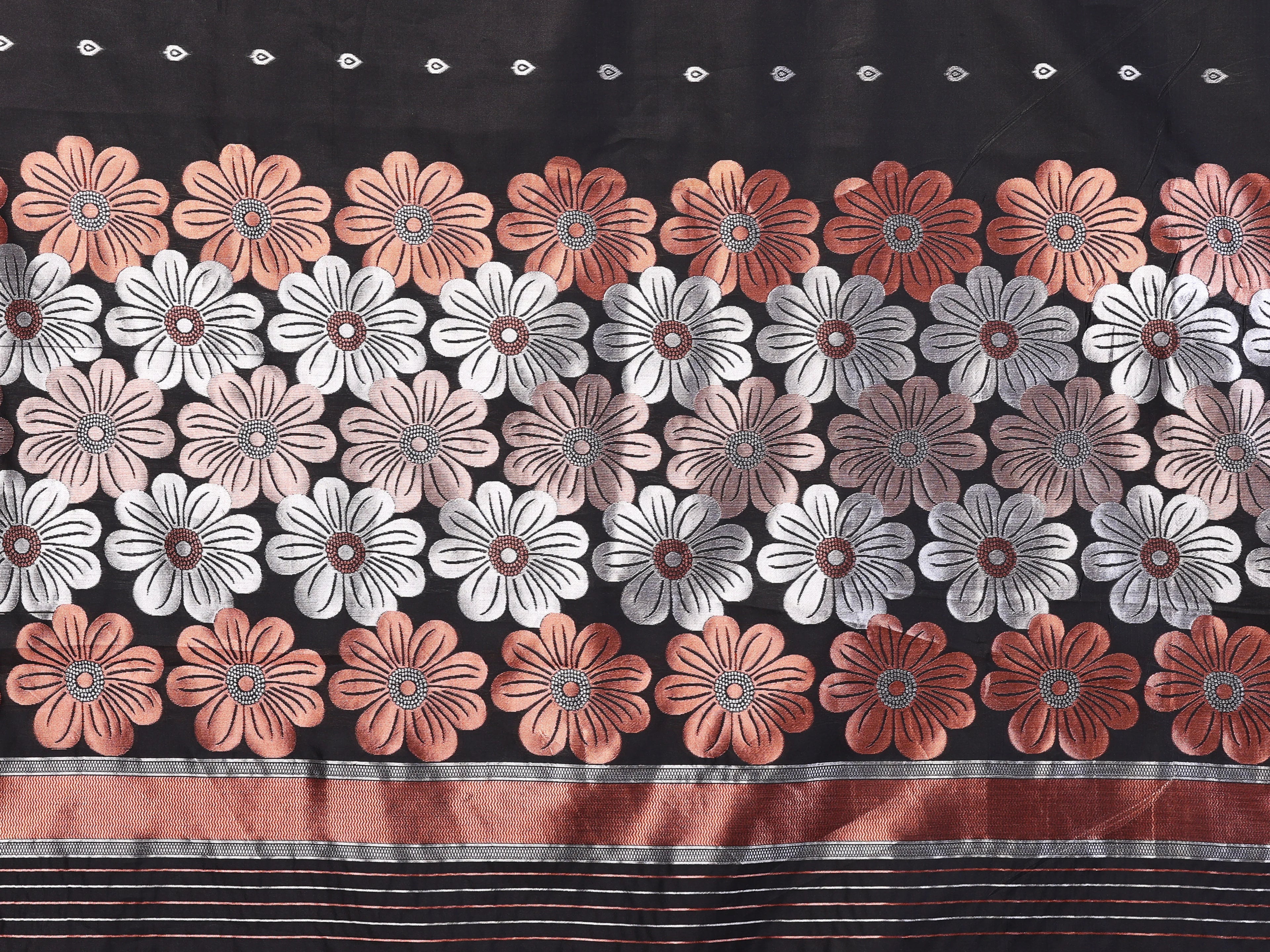 SHYAMIKA Banarasi Silk Weaving Saree with Floral Motifs & Blouse