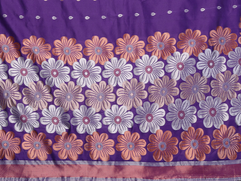 SHYAMIKA Banarasi Silk Weaving Saree with Floral Motifs & Blouse