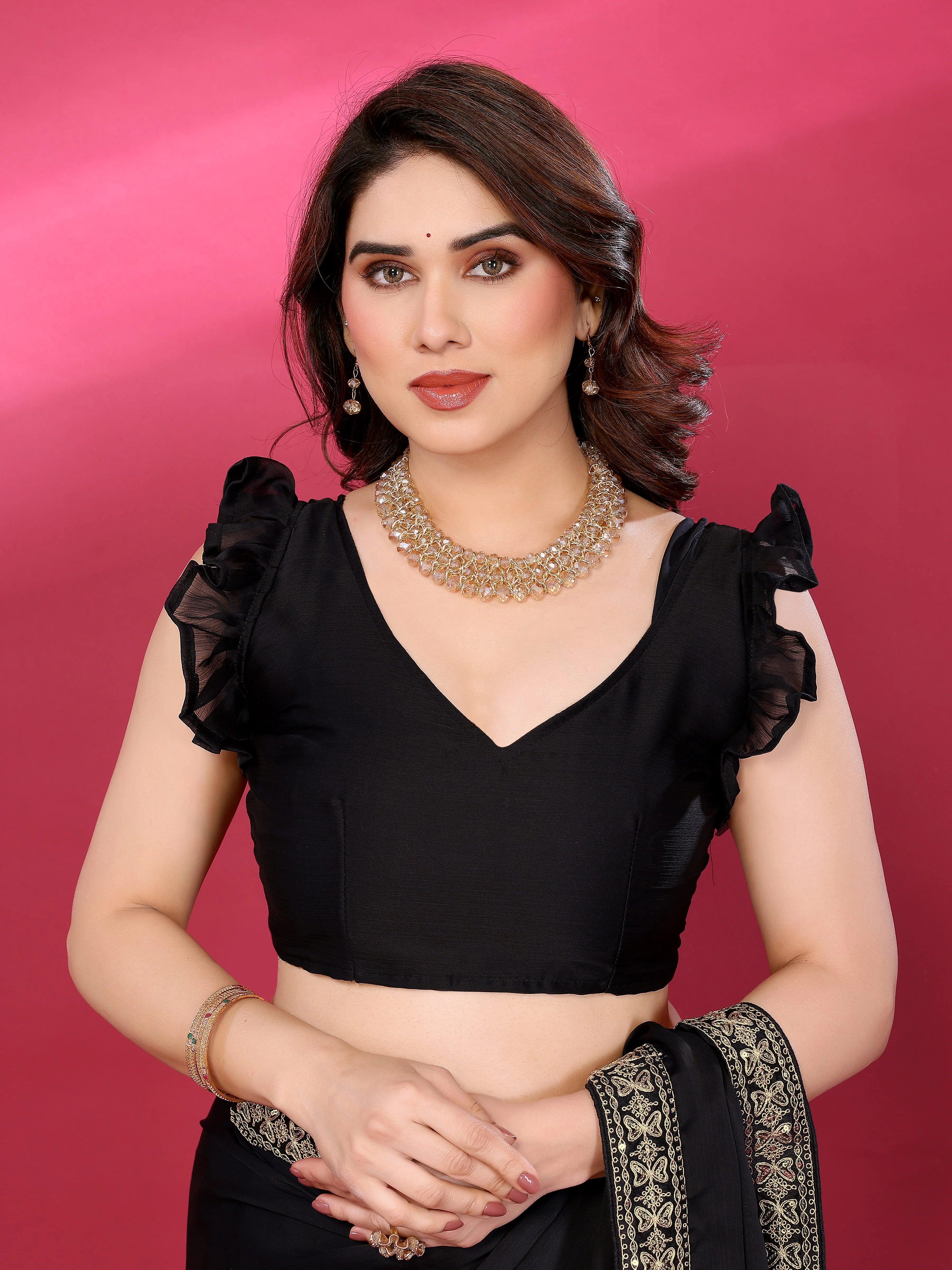SHYAMIKA Plain Georgette Saree with Embroidery Work Lace