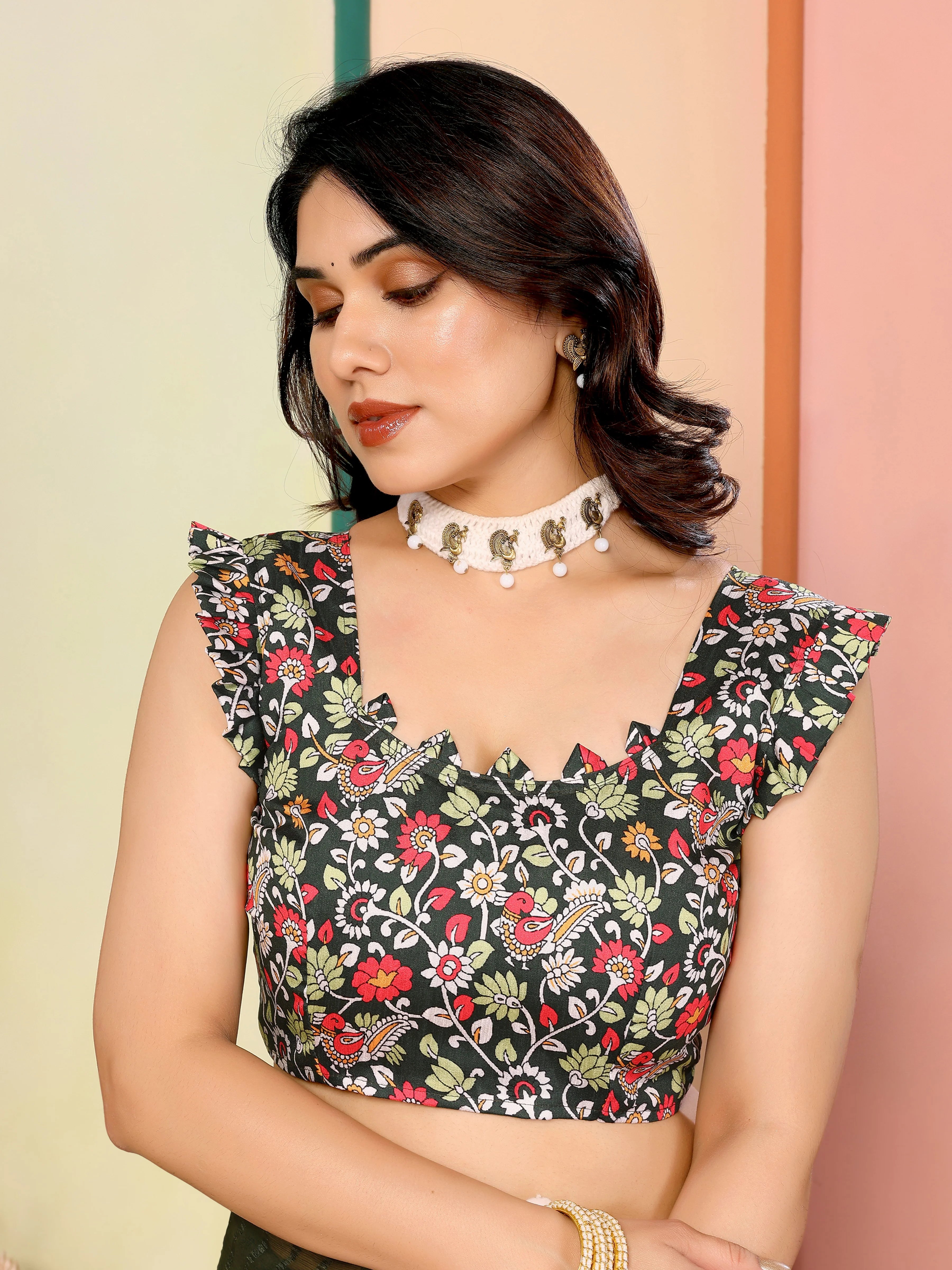 SHYAMIKA Georgette Patta Plain Saree with Digital Print Blouse