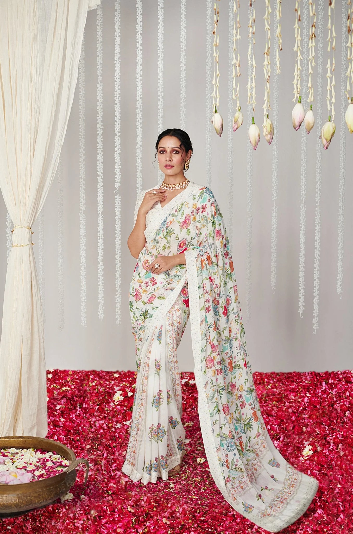 SHYAMIKA Bright Moss White Digital Heavy Floral Saree with Blouse