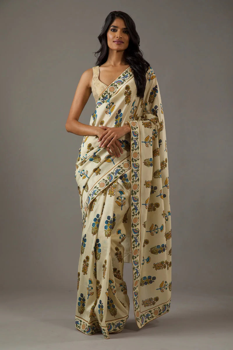 SHYAMIKA Bright Moss Off-White Ethnic Floral Print Saree with Blouse