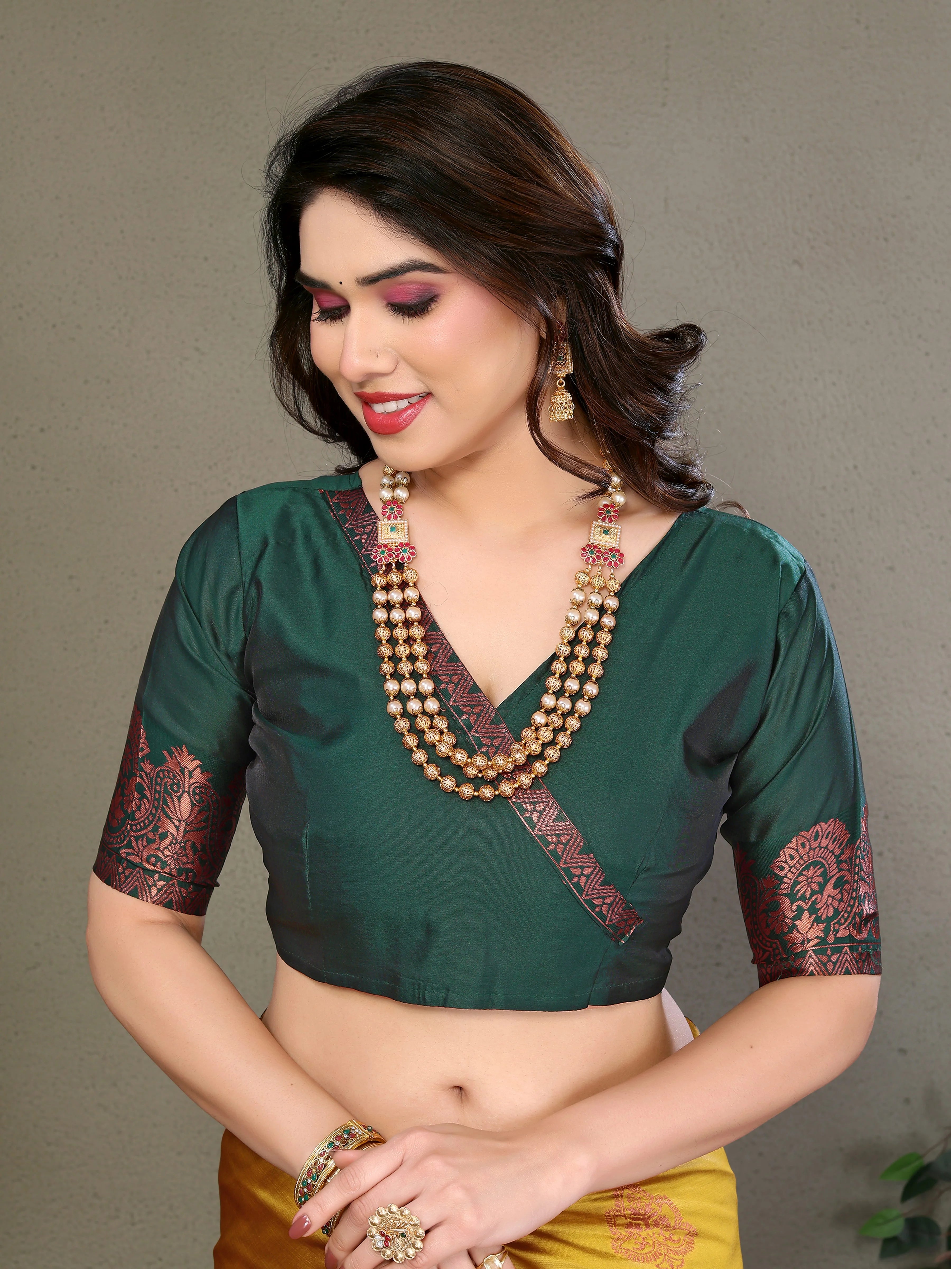 SHYAMIKA Banarasi Silk Weaving Banarasi Saree with Blouse