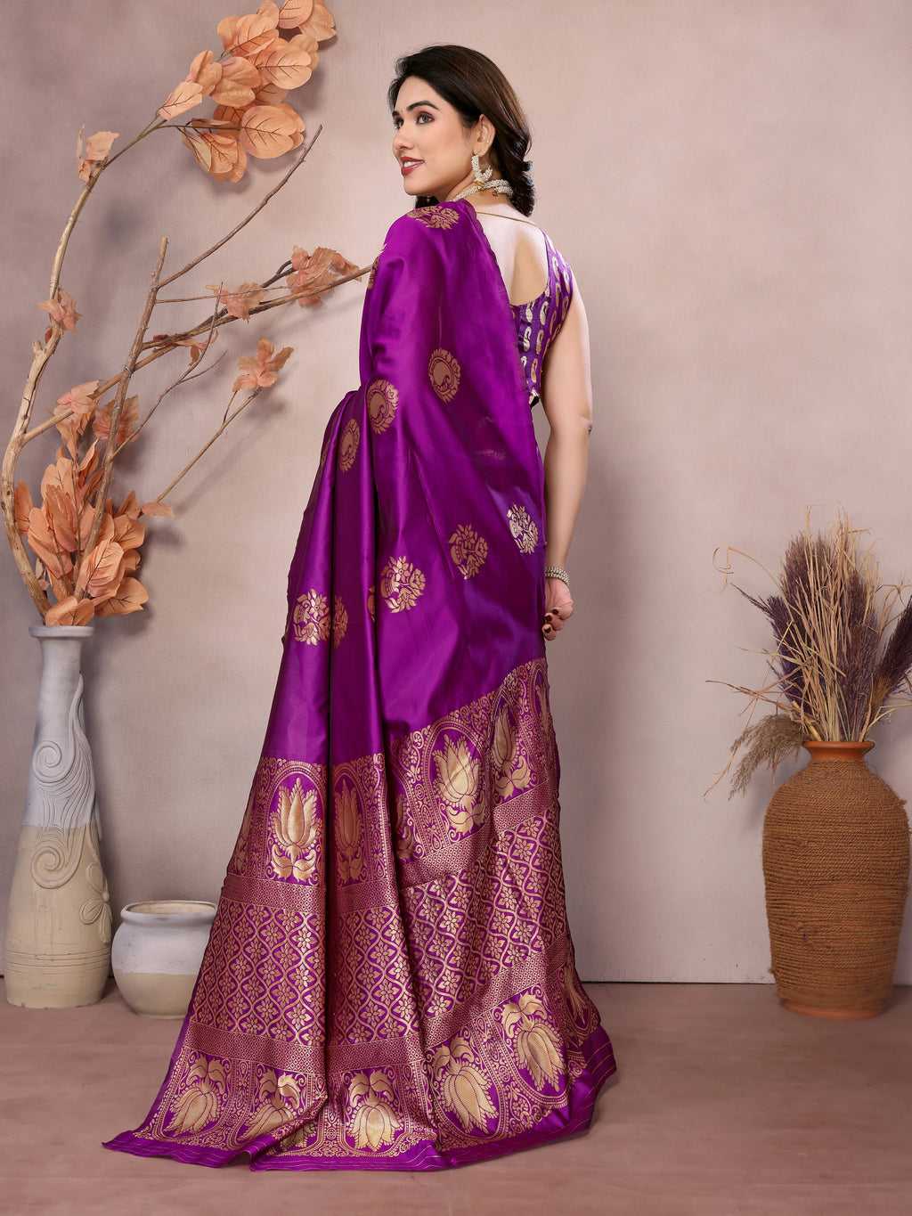 SHYAMIKA Banarasi Silk Weaving Banarasi Saree with Blouse