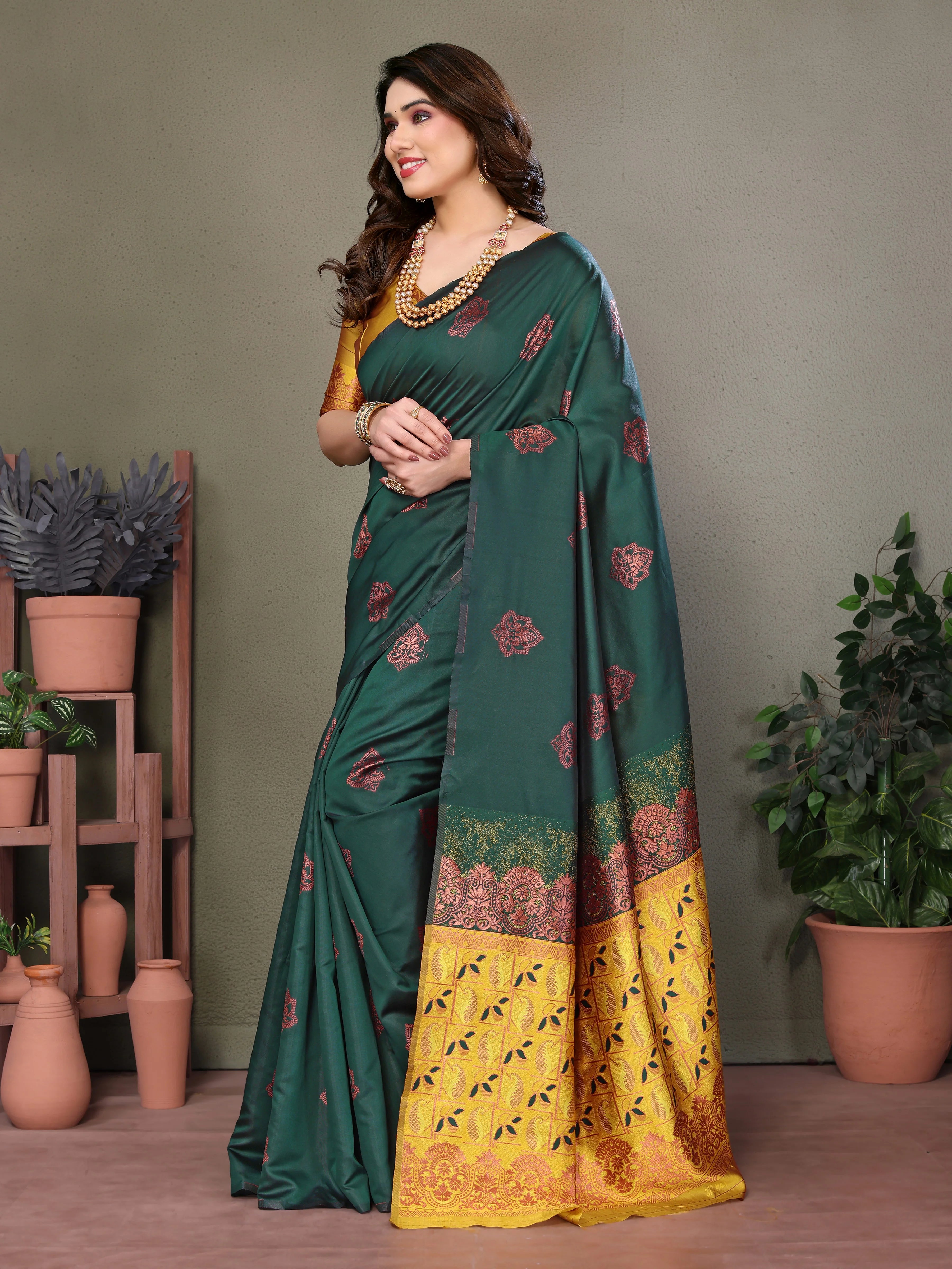 SHYAMIKA Banarasi Silk Weaving Banarasi Saree with Blouse