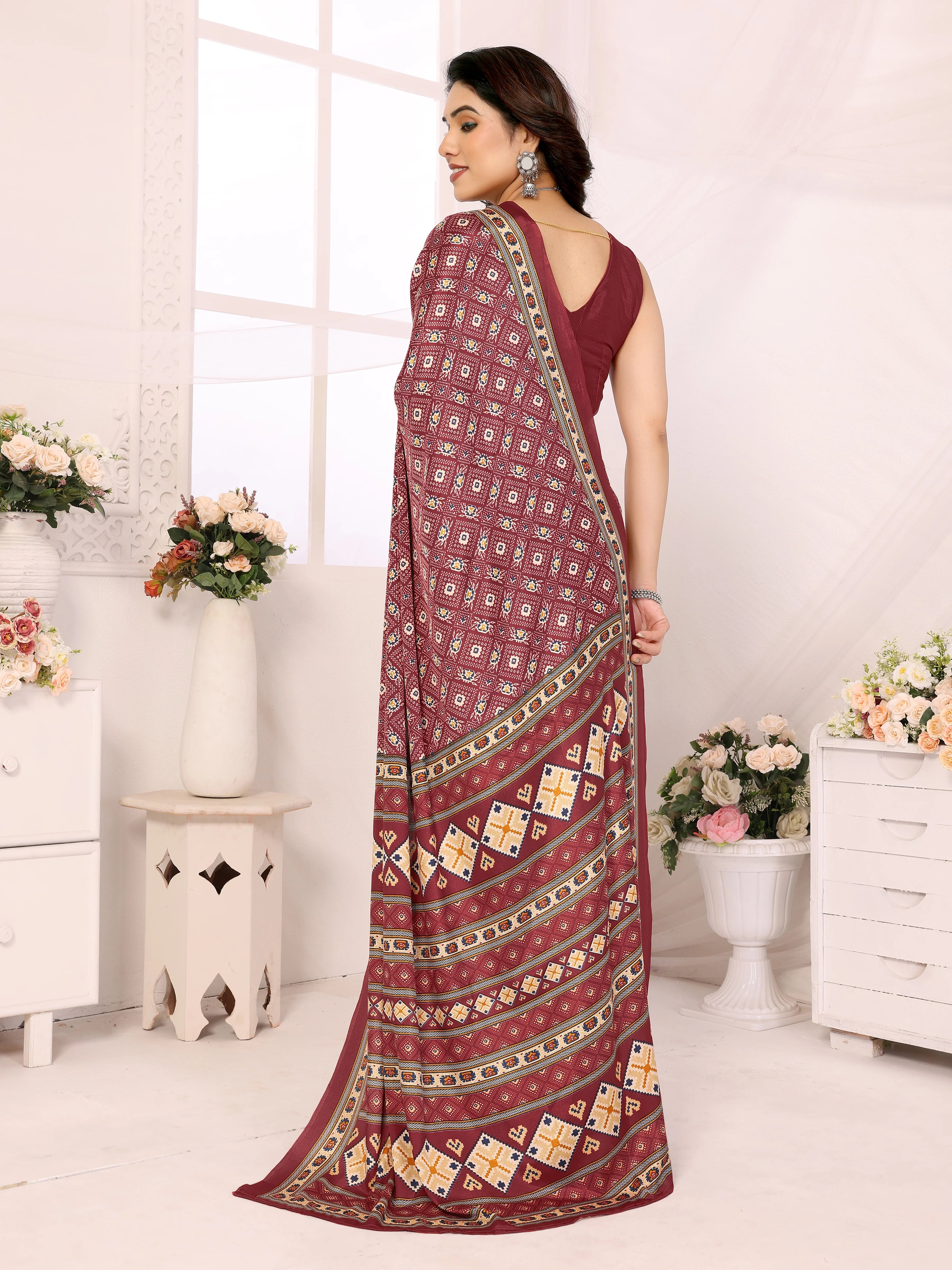 SHYAMIKA Silk Crepe Patola Printed Saree with Blouse
