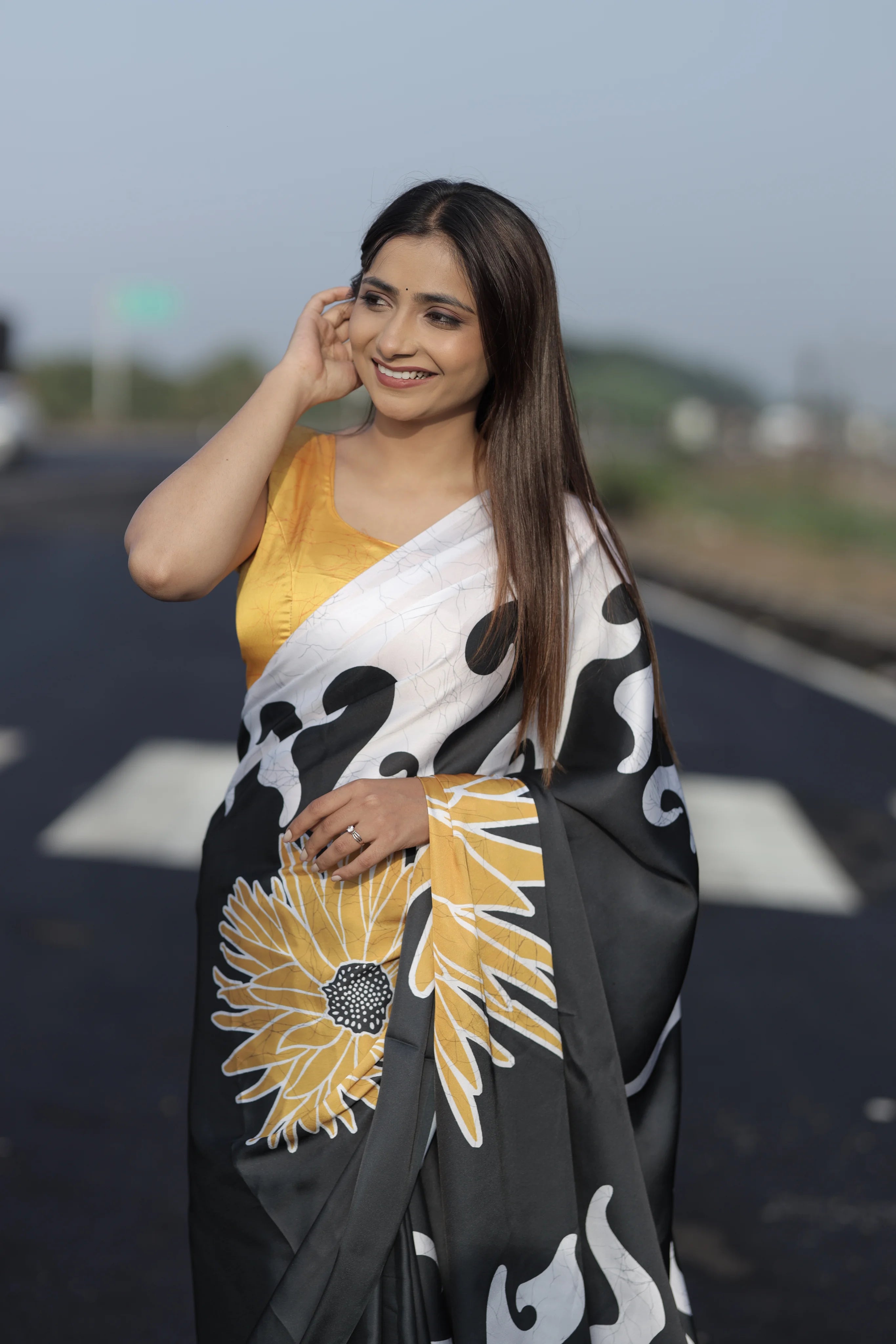 SHYAMIKA Japan Satin Digital Floral Print Saree with Blouse