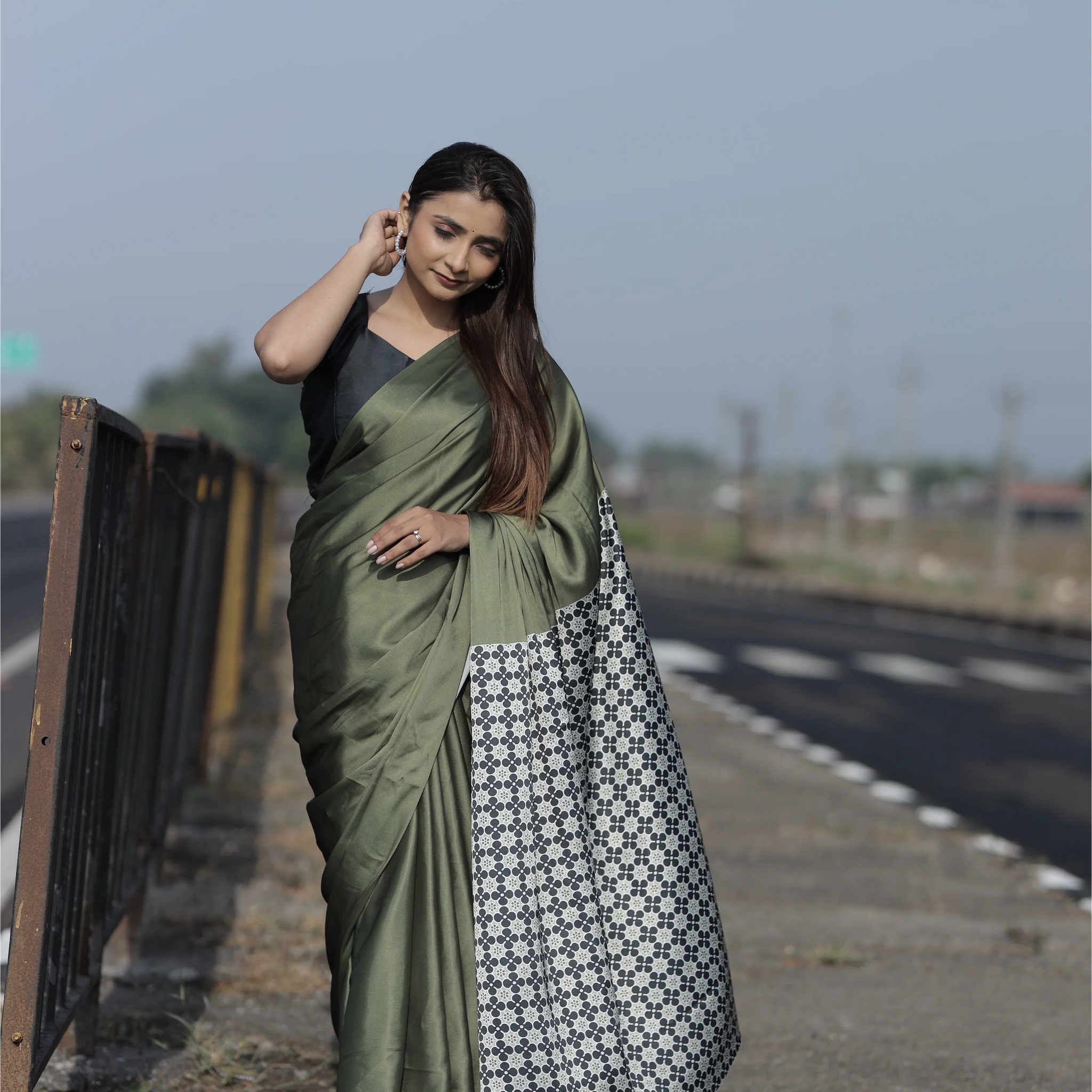 SHYAMIKA Japan Satin Plain Saree with Floral Digital Print Pallu & Blouse