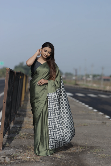 SHYAMIKA Japan Satin Plain Saree with Floral Digital Print Pallu & Blouse