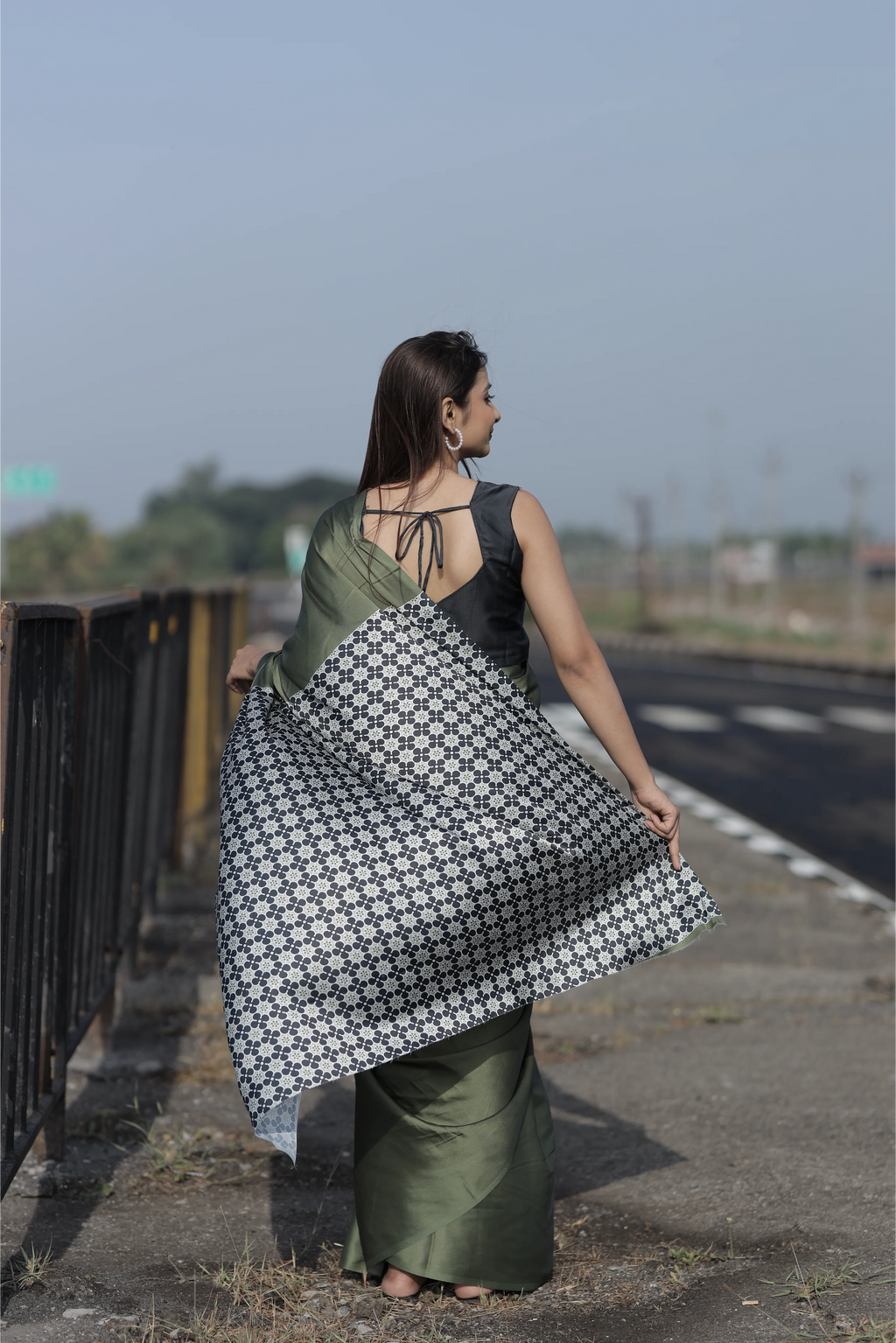 SHYAMIKA Japan Satin Plain Saree with Floral Digital Print Pallu & Blouse