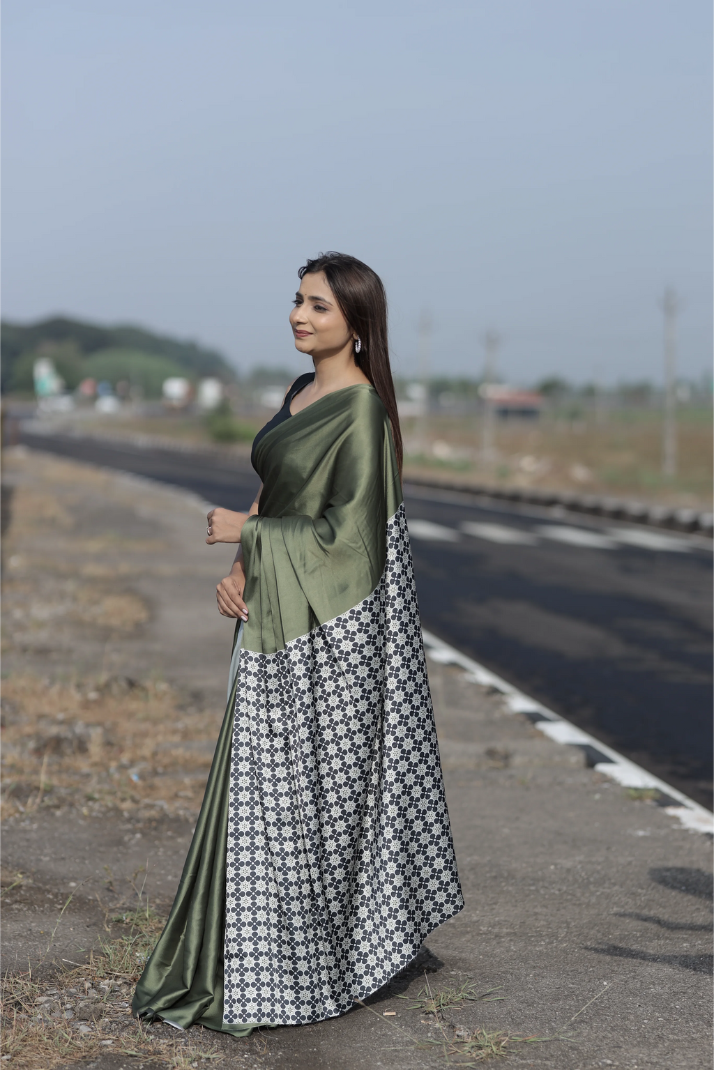 SHYAMIKA Japan Satin Plain Saree with Floral Digital Print Pallu & Blouse