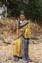 SHYAMIKA Japan Satin Bandhani Digital Print Saree with Blouse