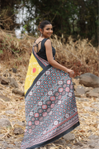 SHYAMIKA Japan Satin Bandhani Digital Print Saree with Blouse