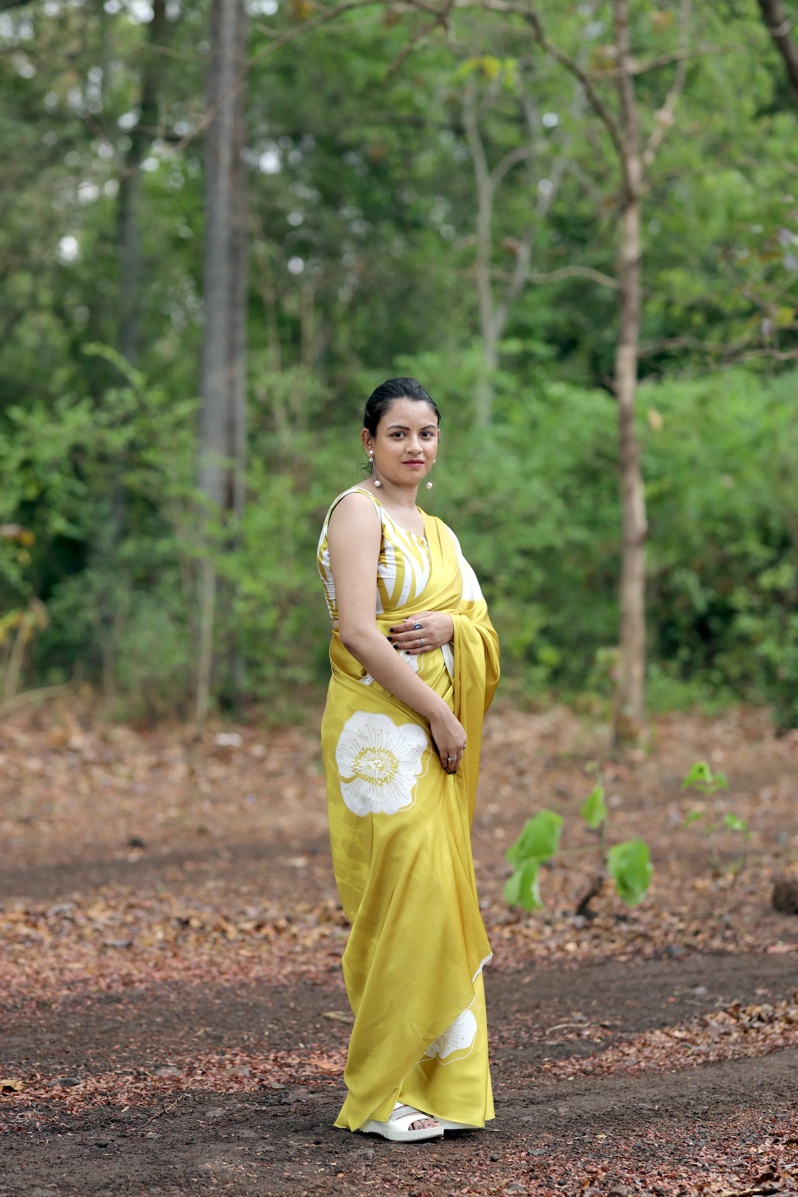 SHYAMIKA Japan Satin Yellow Digital Bloom Print Saree with Blouse