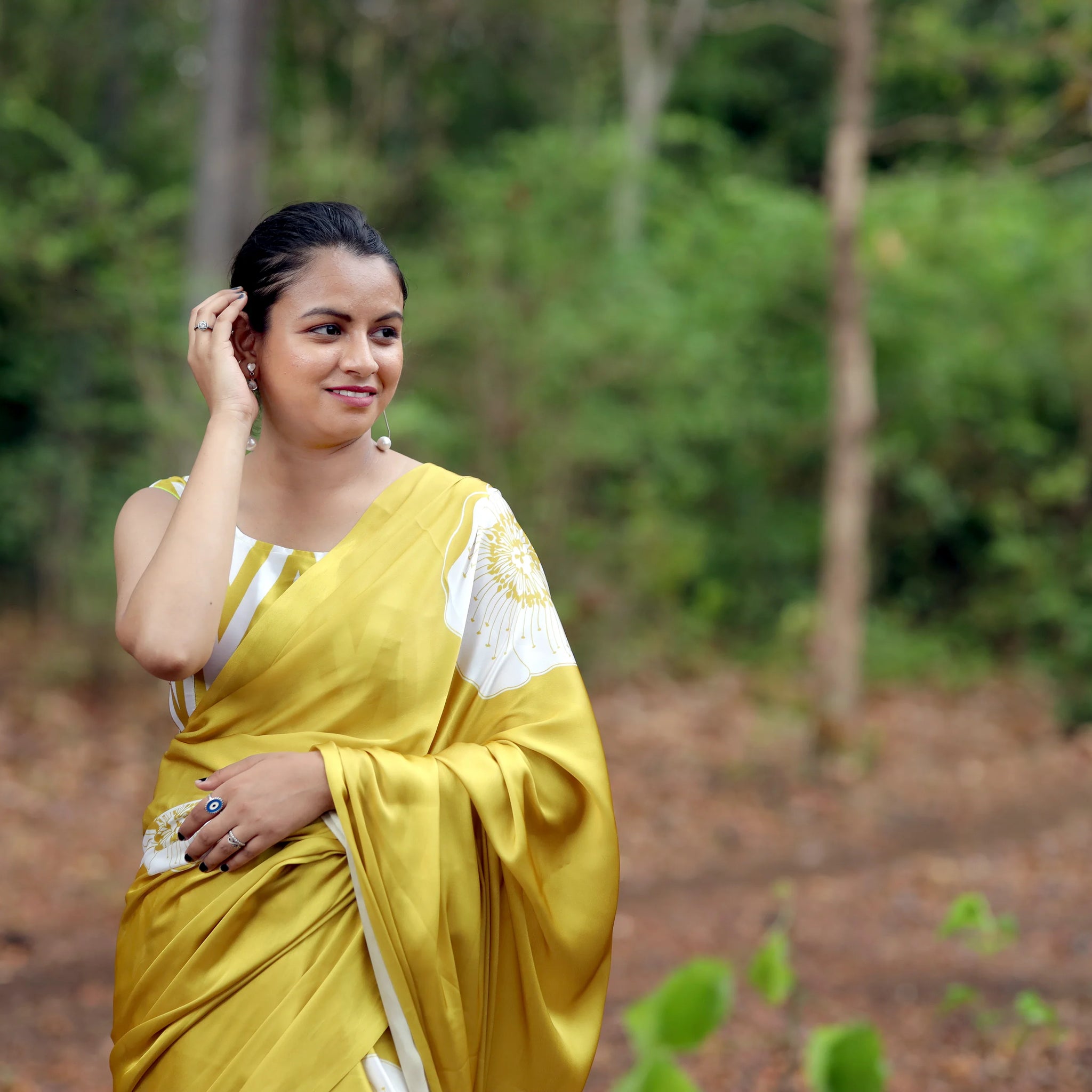 SHYAMIKA Japan Satin Yellow Digital Bloom Print Saree with Blouse
