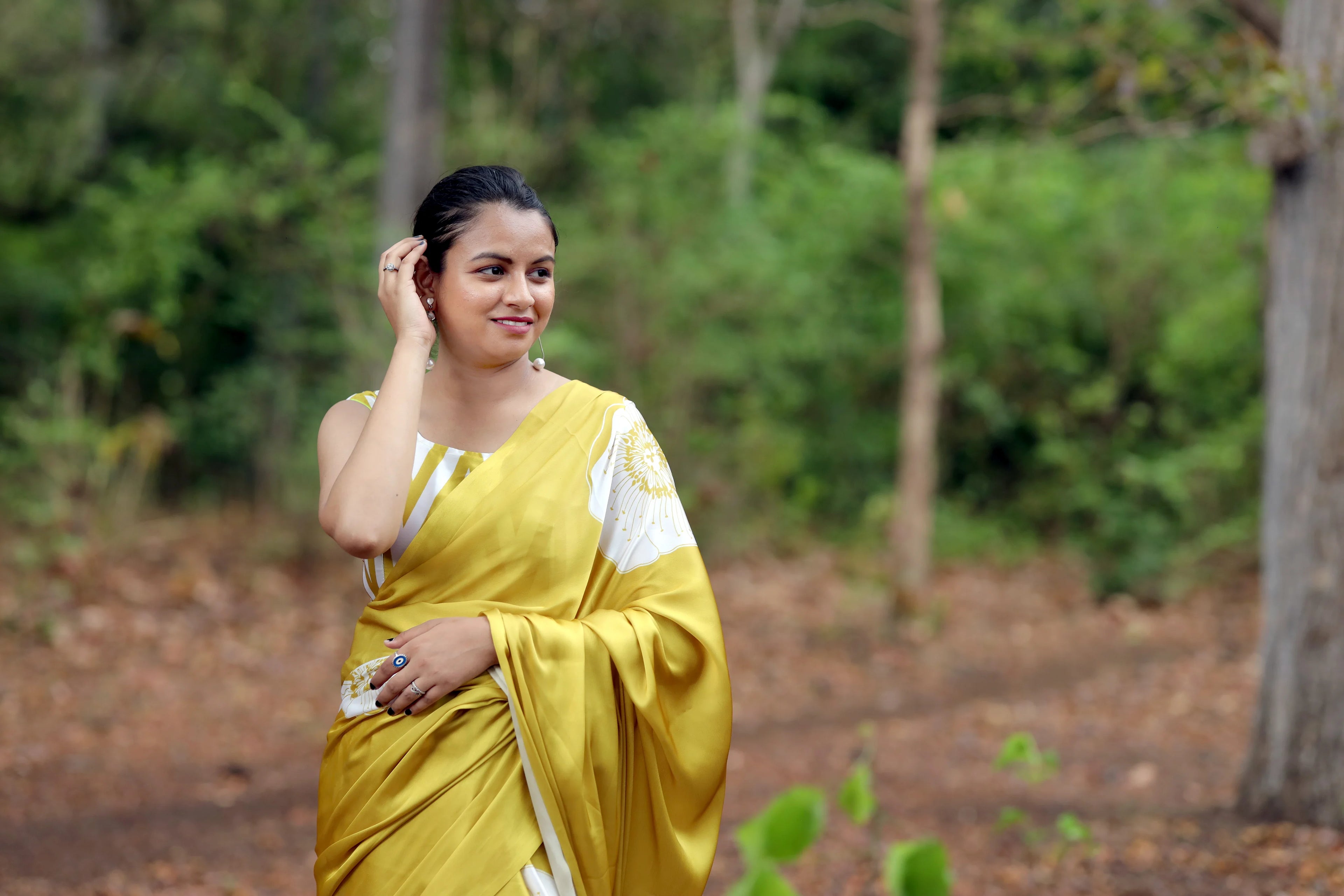 SHYAMIKA Japan Satin Yellow Digital Bloom Print Saree with Blouse