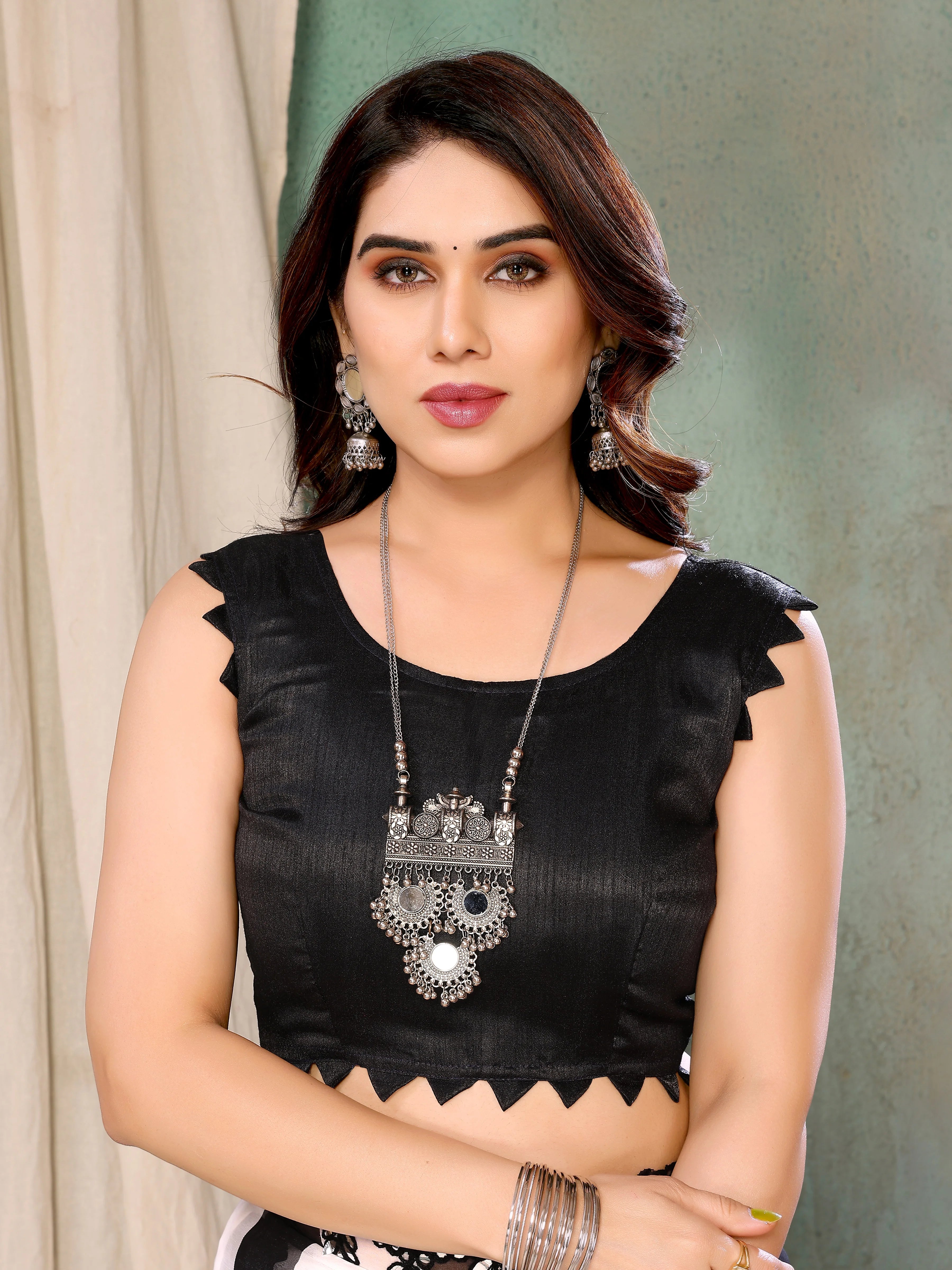 SHYAMIKA Georgette Zebra Printed Saree with Fancy Mirror Lace and Blouse