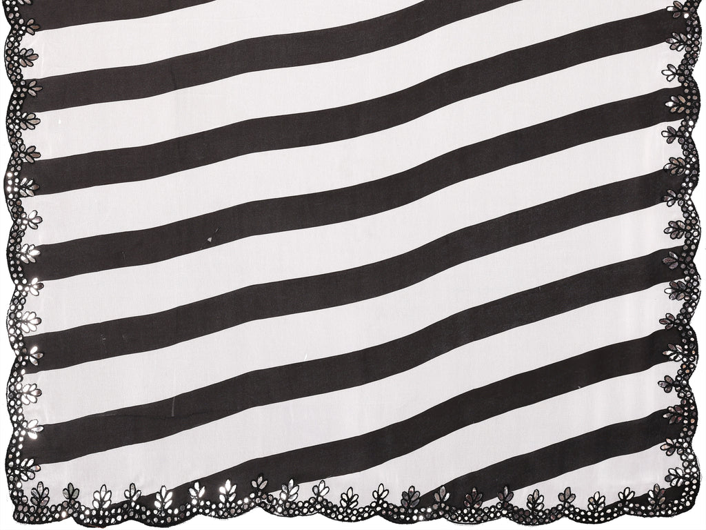 SHYAMIKA Georgette Zebra Printed Saree with Fancy Mirror Lace and Blouse