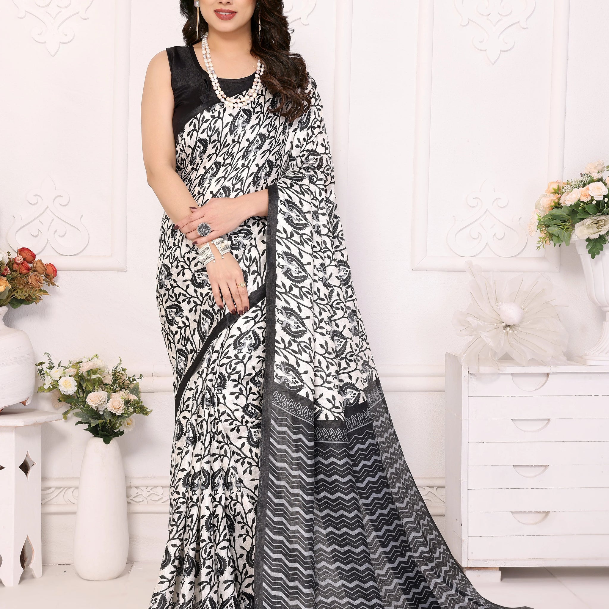 SHYAMIKA Khadi Vel Printed Saree with Blouse